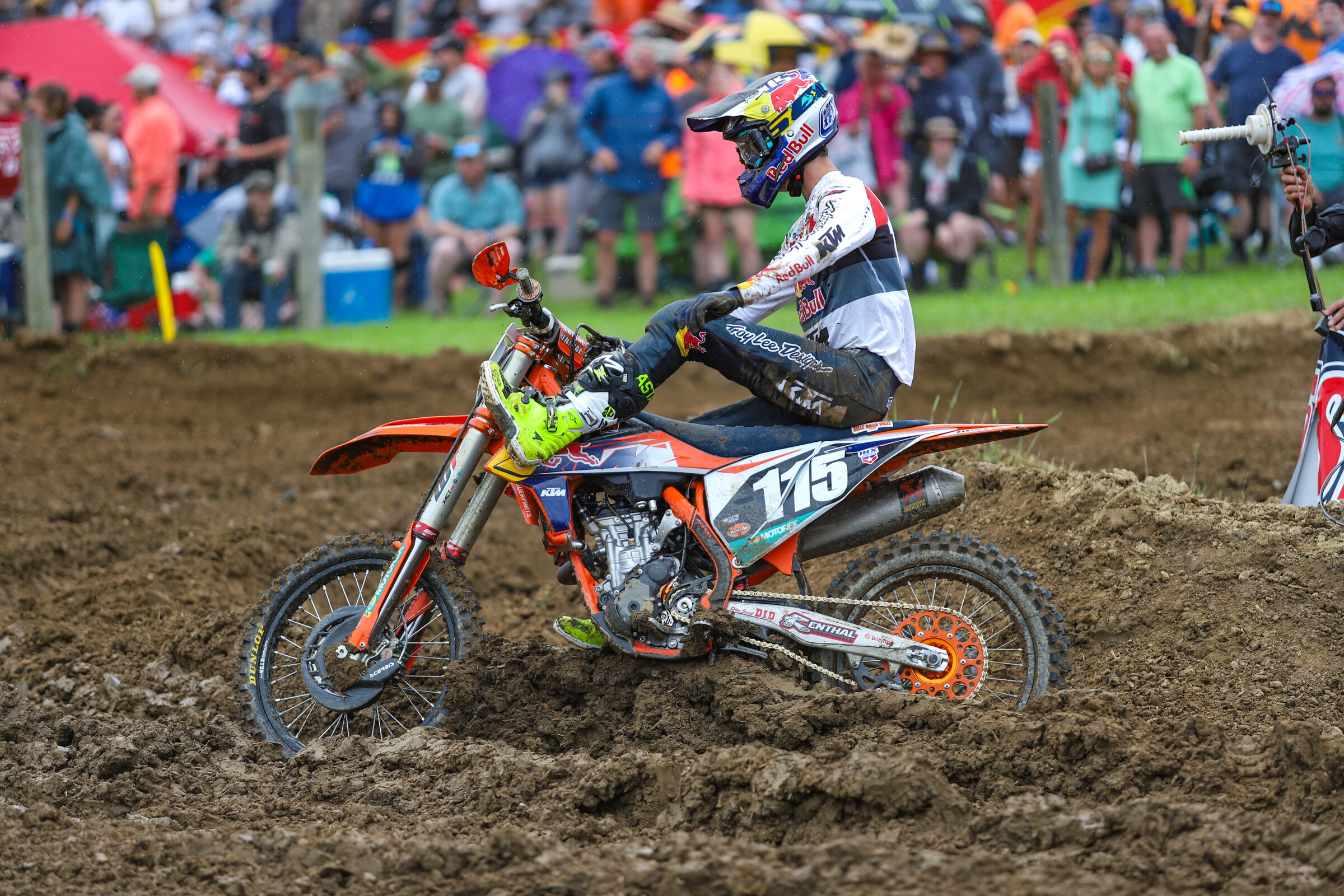 Max Vohland's day was held up by a first turn crash.