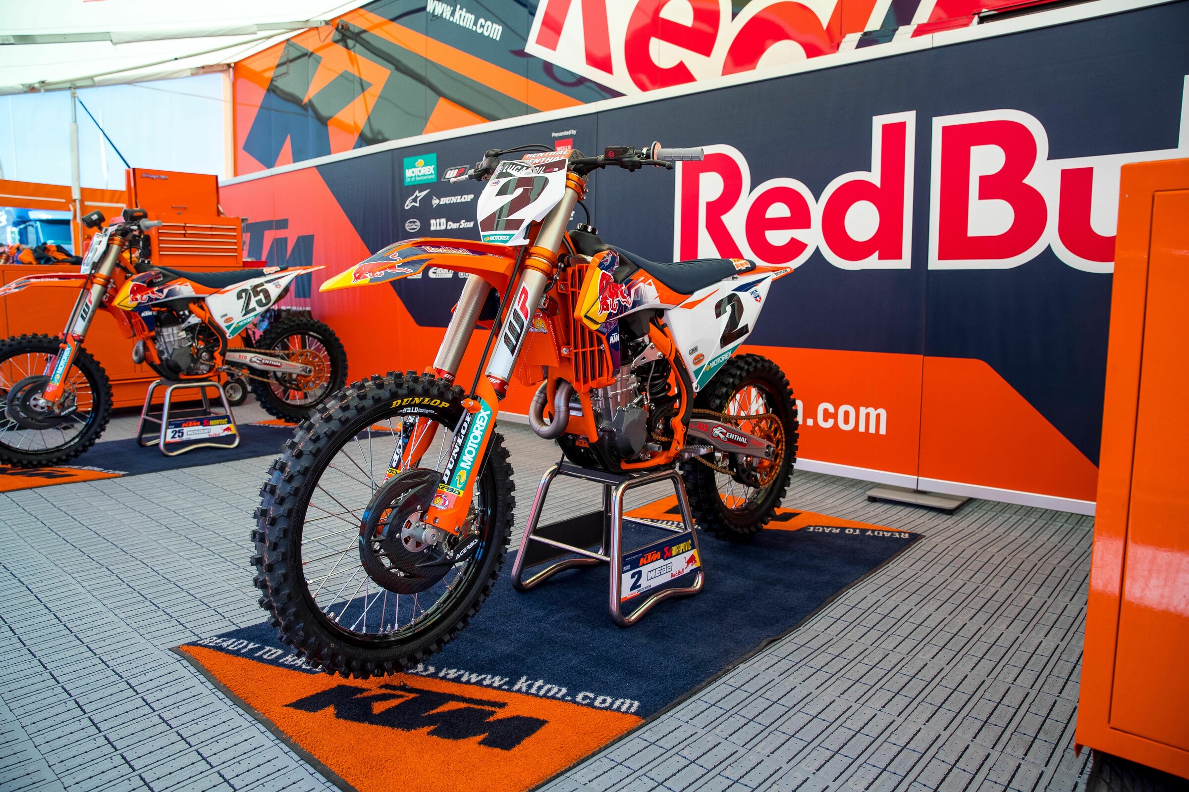 Here's a look at the original clamp Webb was using at Thunder Valley.