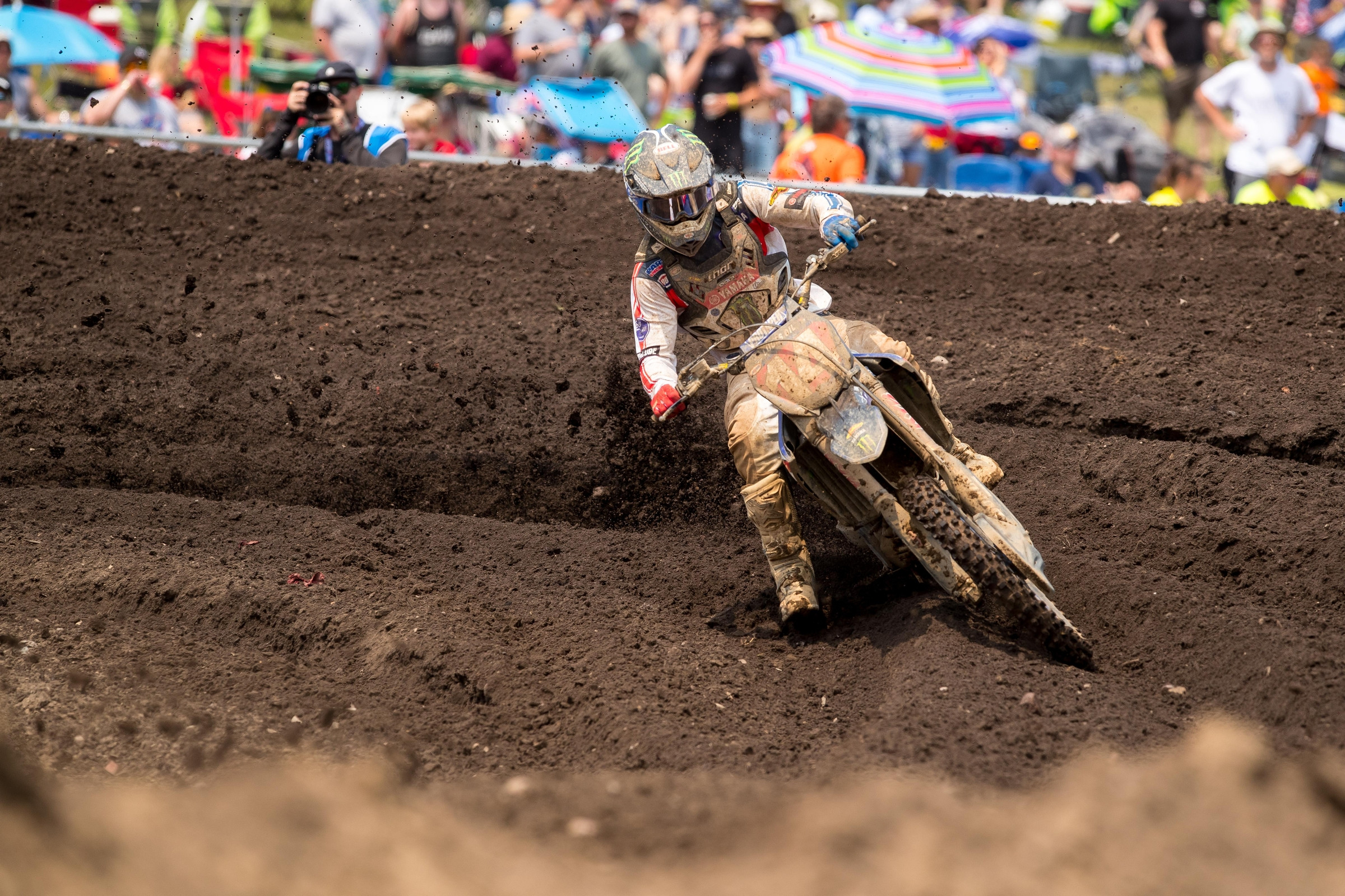 450 Words: Irresistible Force and Immovable Object