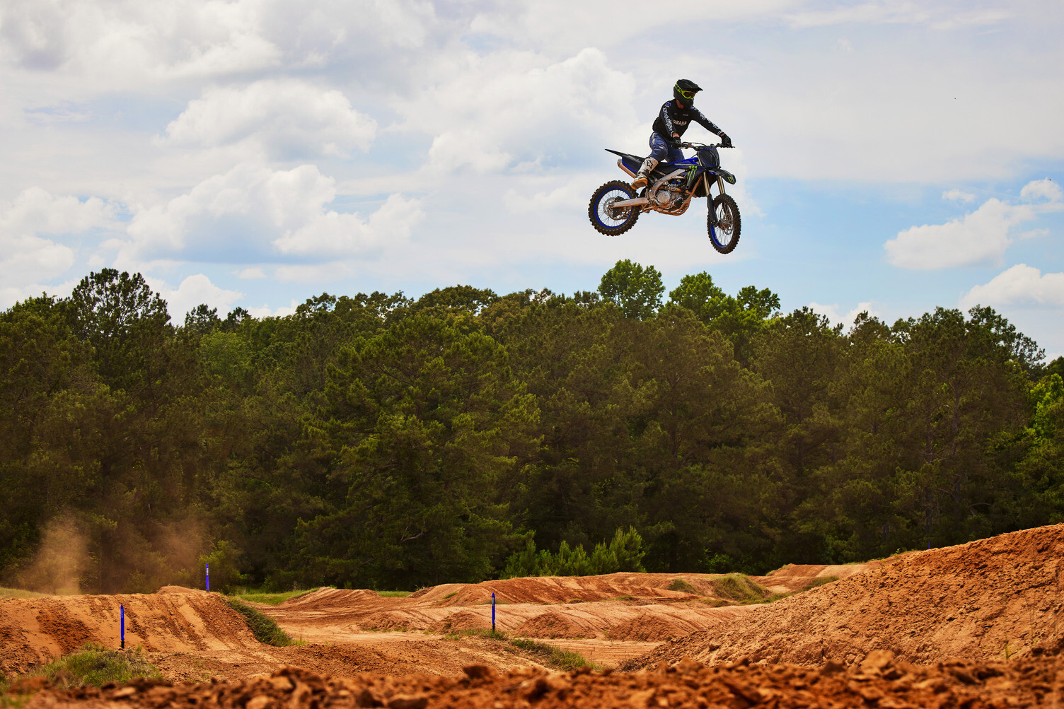 2022 Yamaha YZ450F Monster Energy Yamaha Racing Edition in action.