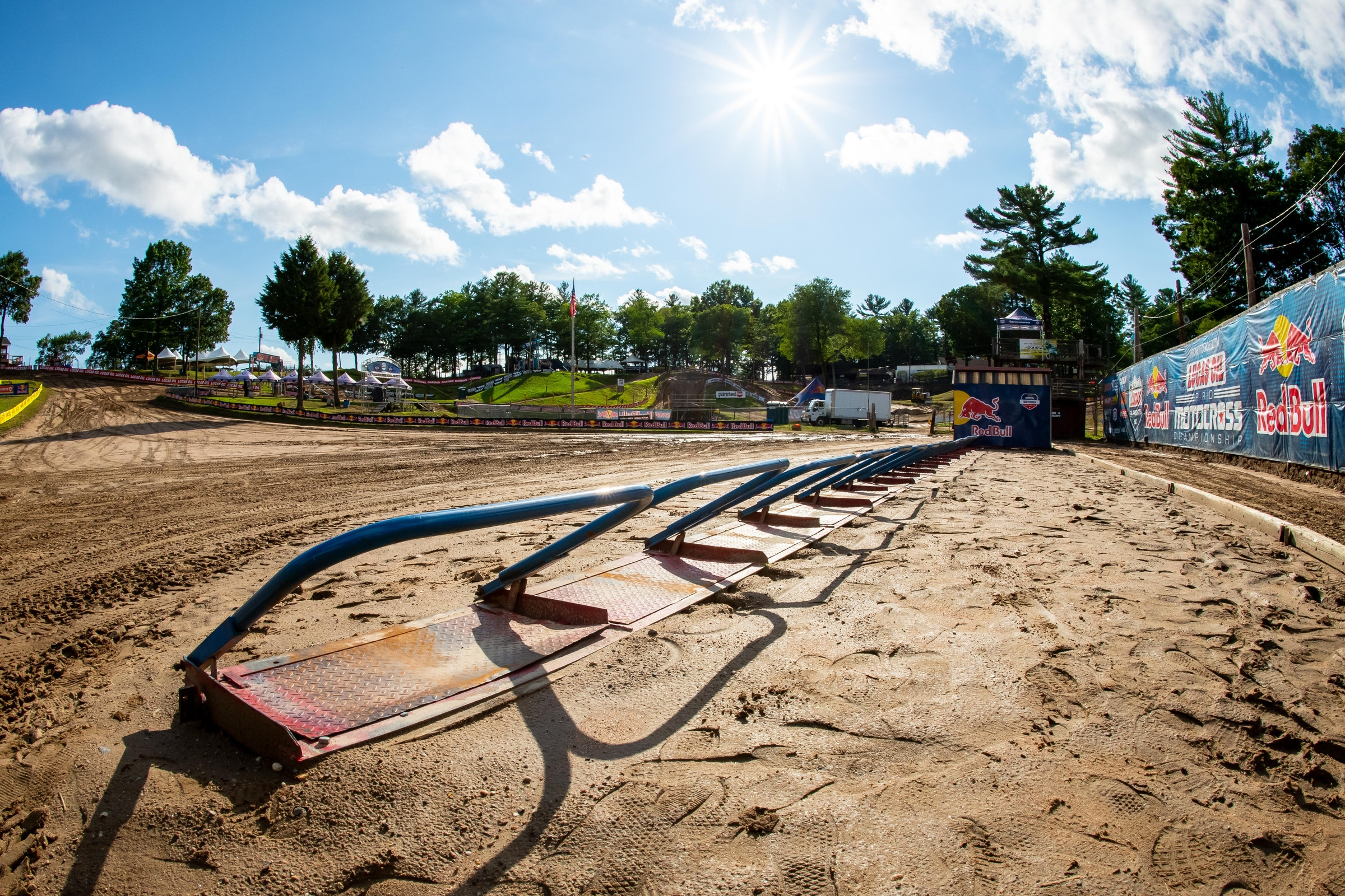 Race Day Feed: Southwick