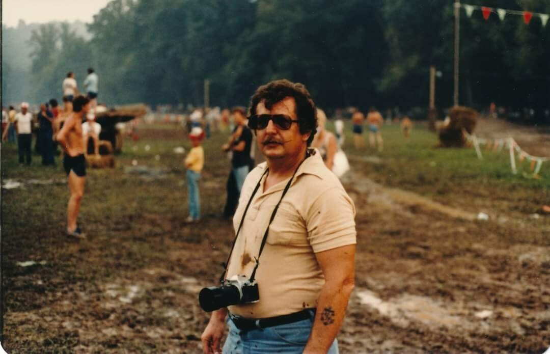 Dirt Bike magazine editor Rick “Super Hunky” Sieman at Loretta Lynn's in 1982.