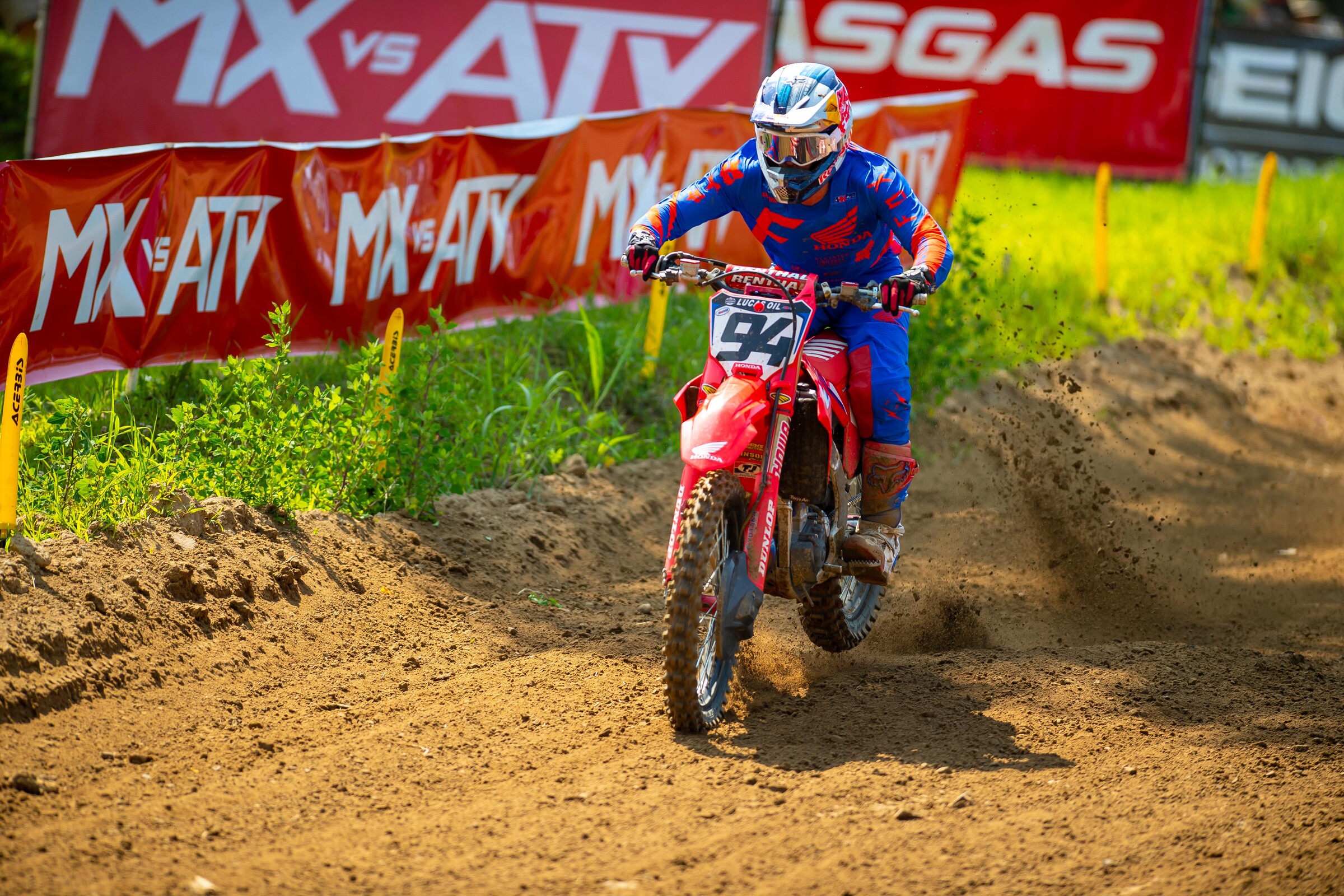 Ken Roczen fought through the pain to win the second moto at Spring Creek.