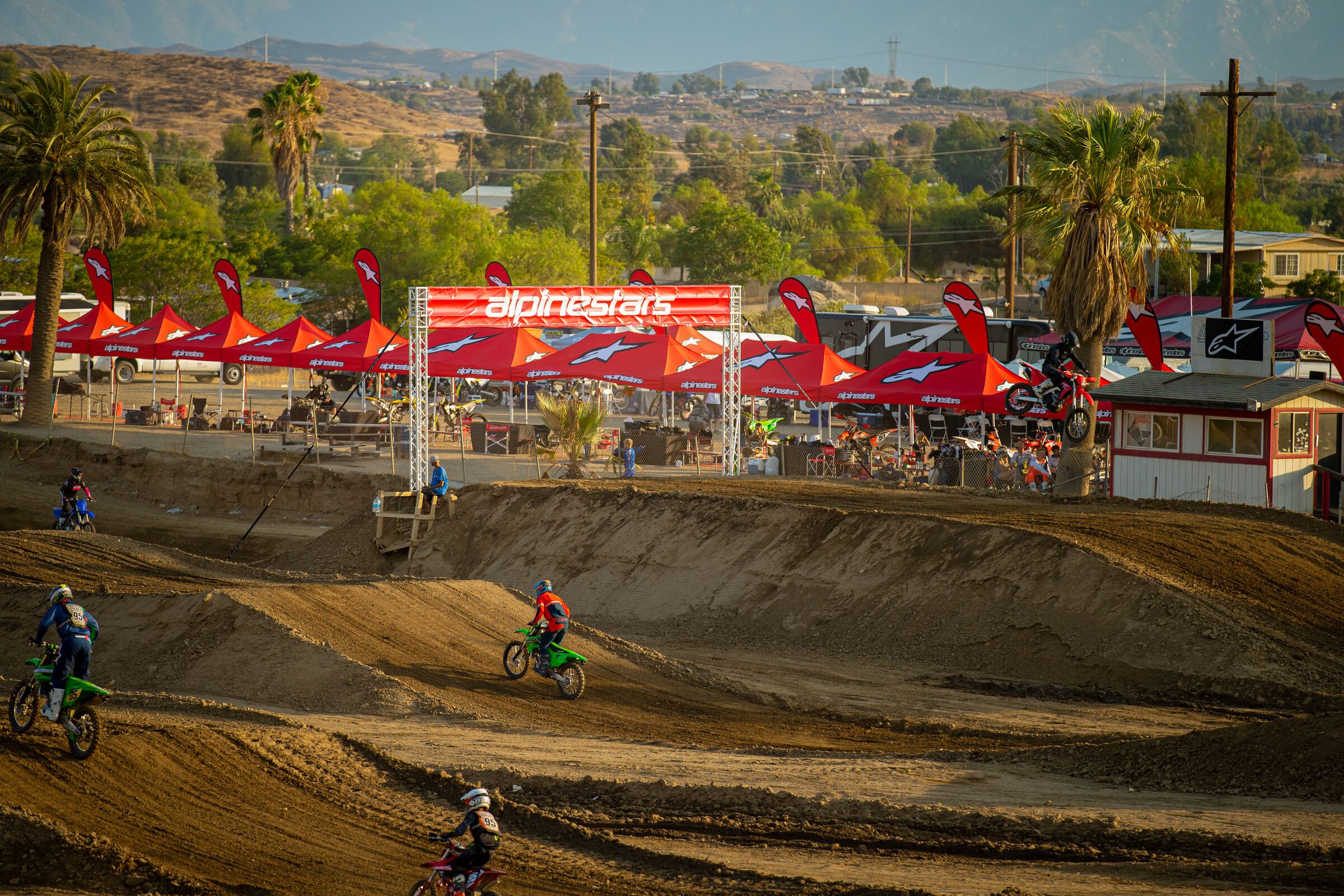 22_ALPINESTAR_INTROCE8U8271