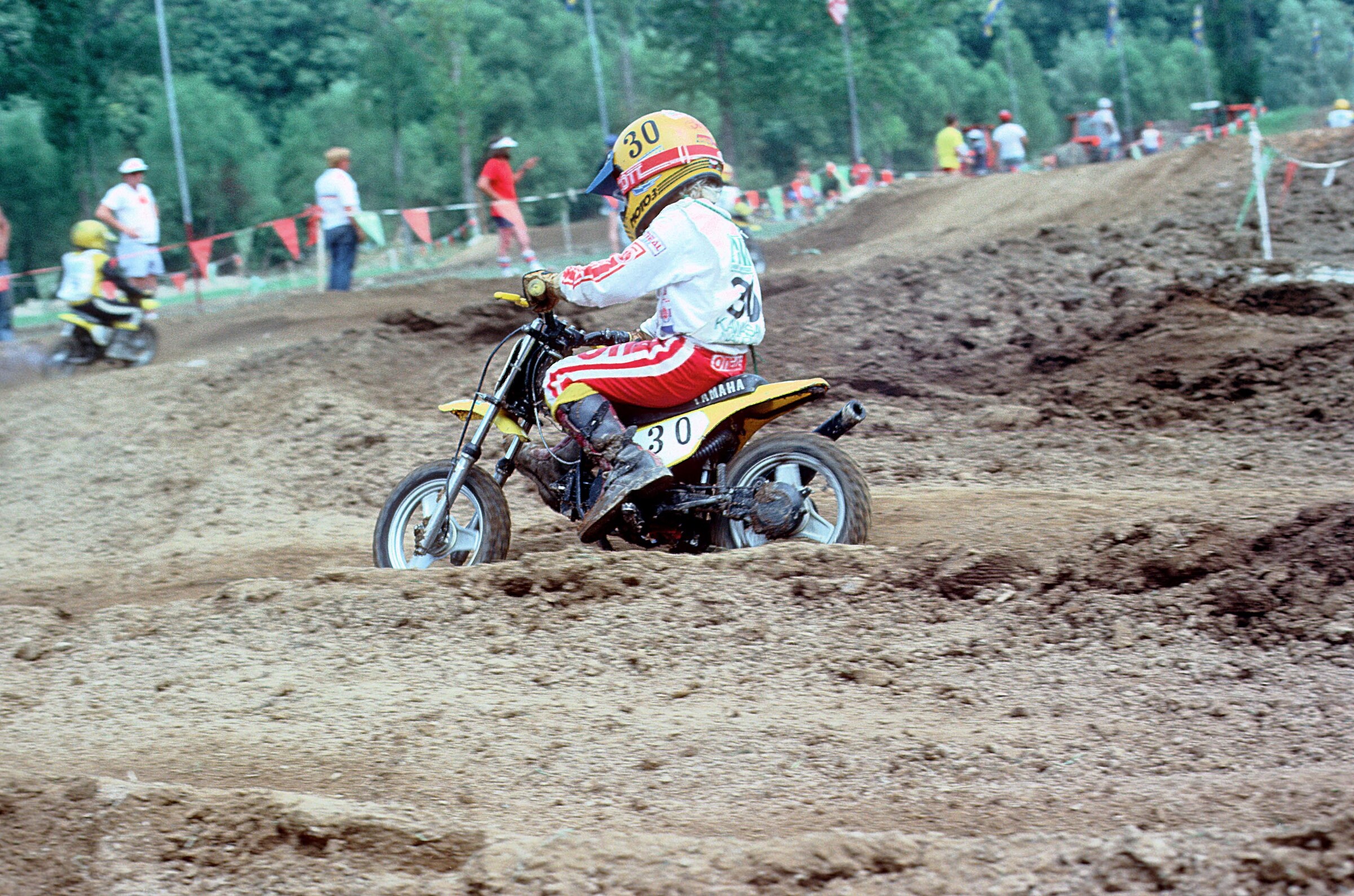 Loretta_Lynns_1982_Sheet_2_Scans_Untitled_1