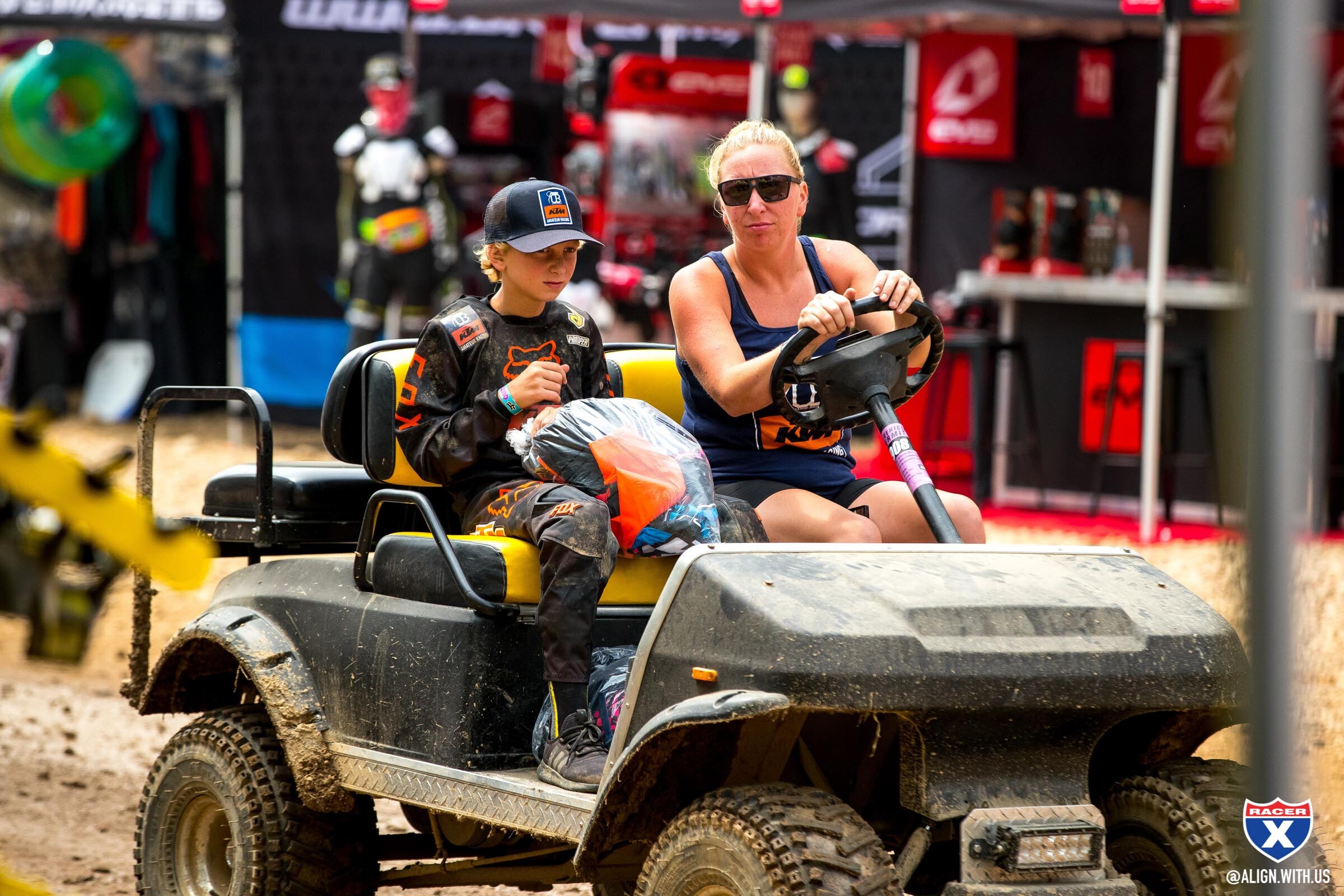 ALIGN_MEDIA_x_RACER_X_2021_LORETTA_LYNNS_MONDAY_033