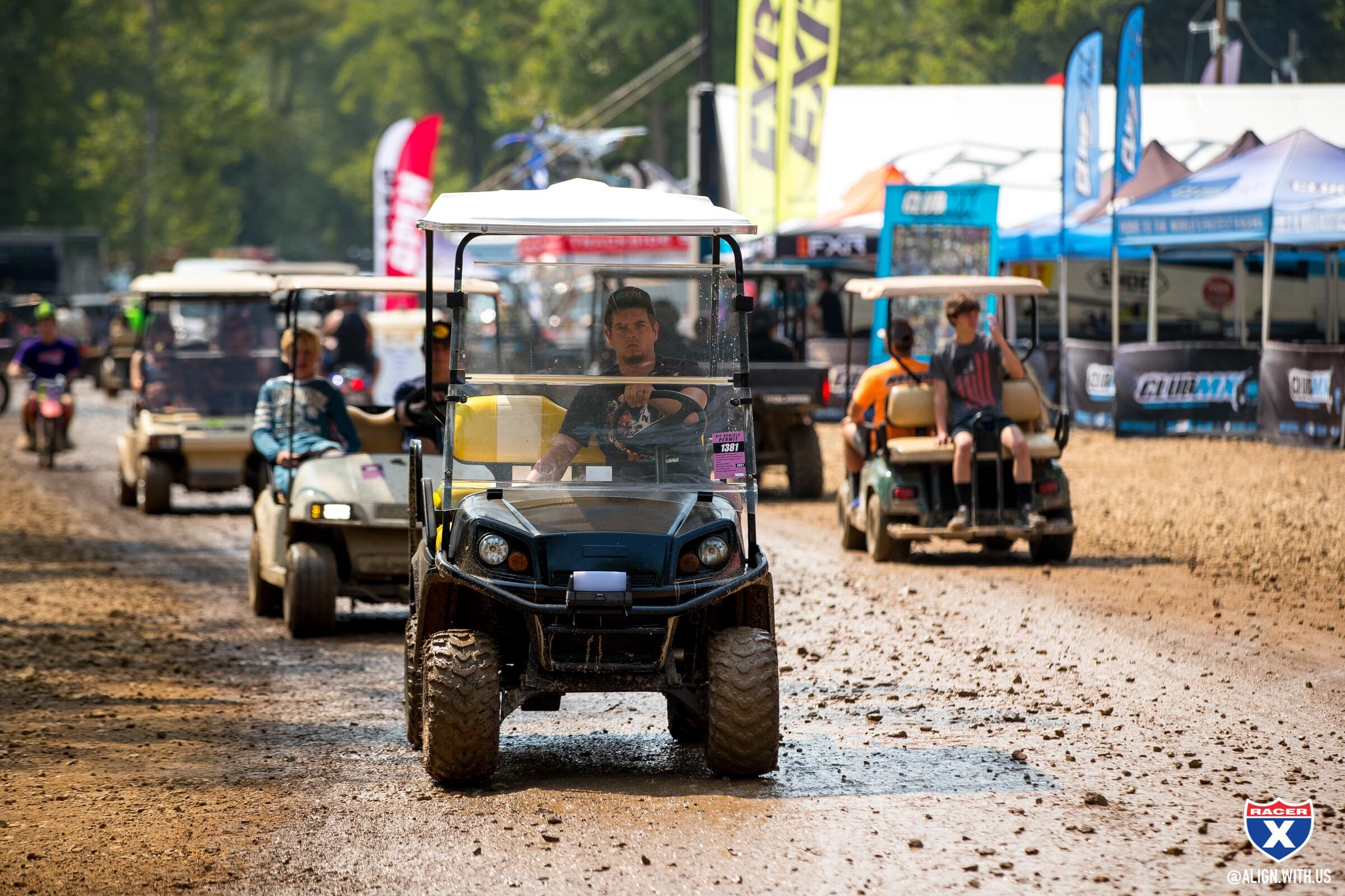 ALIGN_MEDIA_x_RACER_X_2021_LORETTA_LYNNS_MONDAY_025