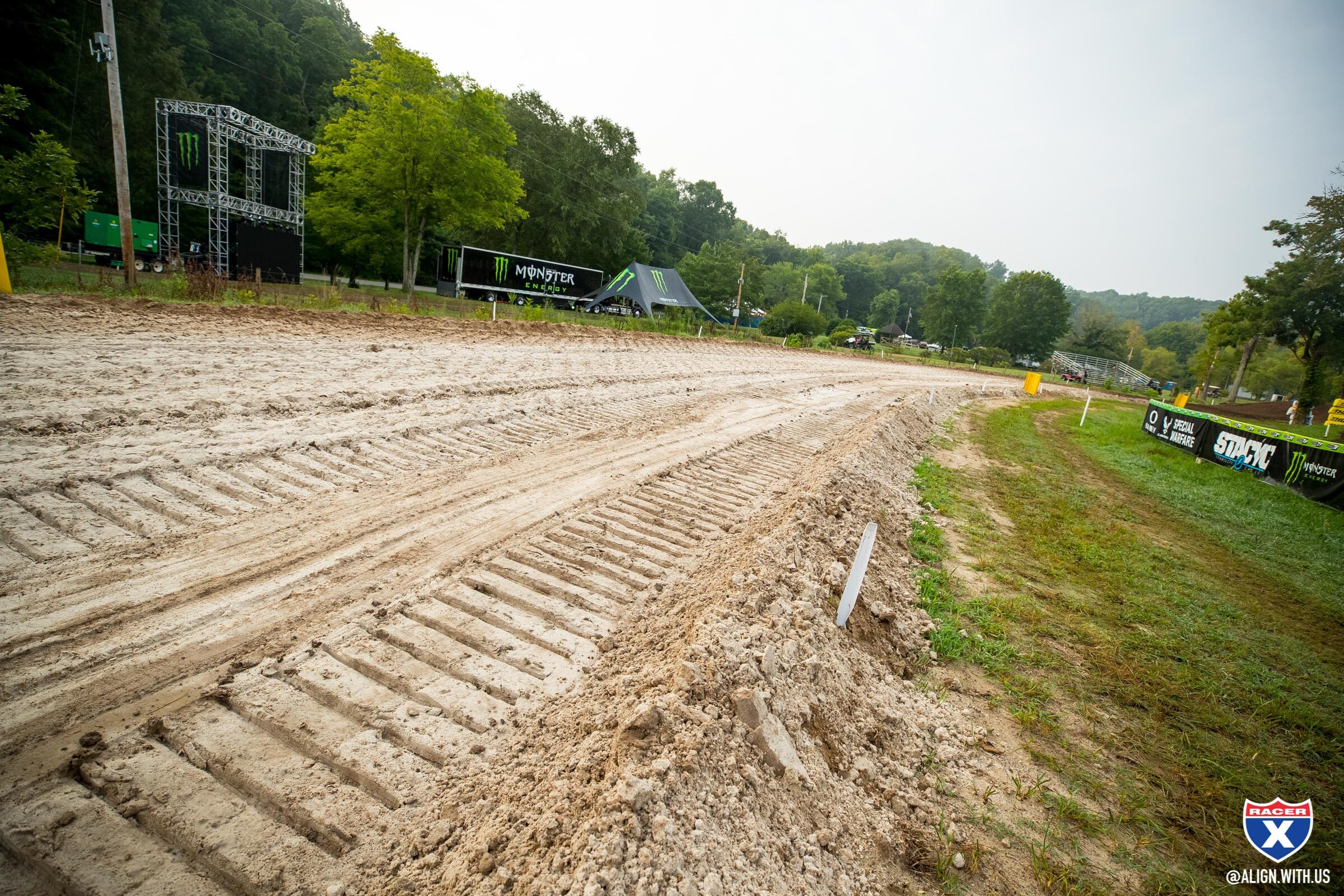 ALIGN_MEDIA_x_RACER_X_2021_LORETTA_LYNNS_MONDAY_021