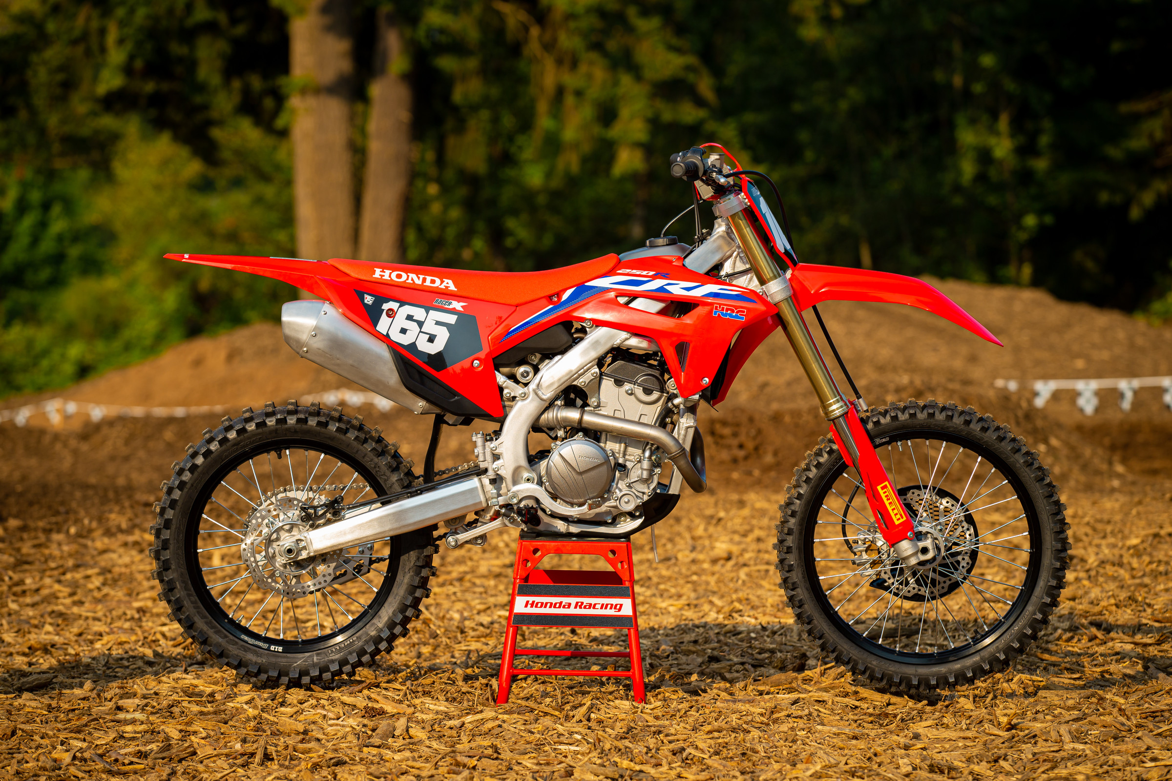 Racer X Films: 2022 Honda CRF250R Bike Intro