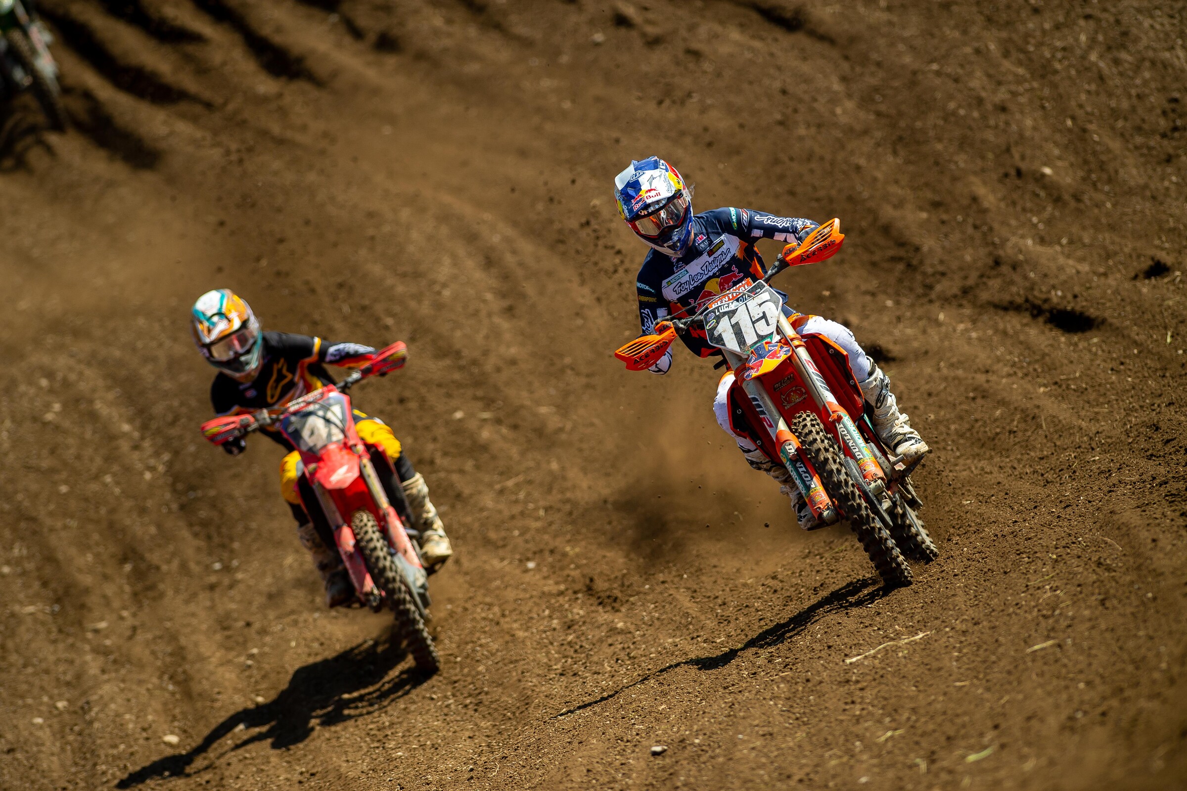 Max Vohland in front of Hunter Lawrence. Hunter got around the rookie on the second to last lap to take over fifth.