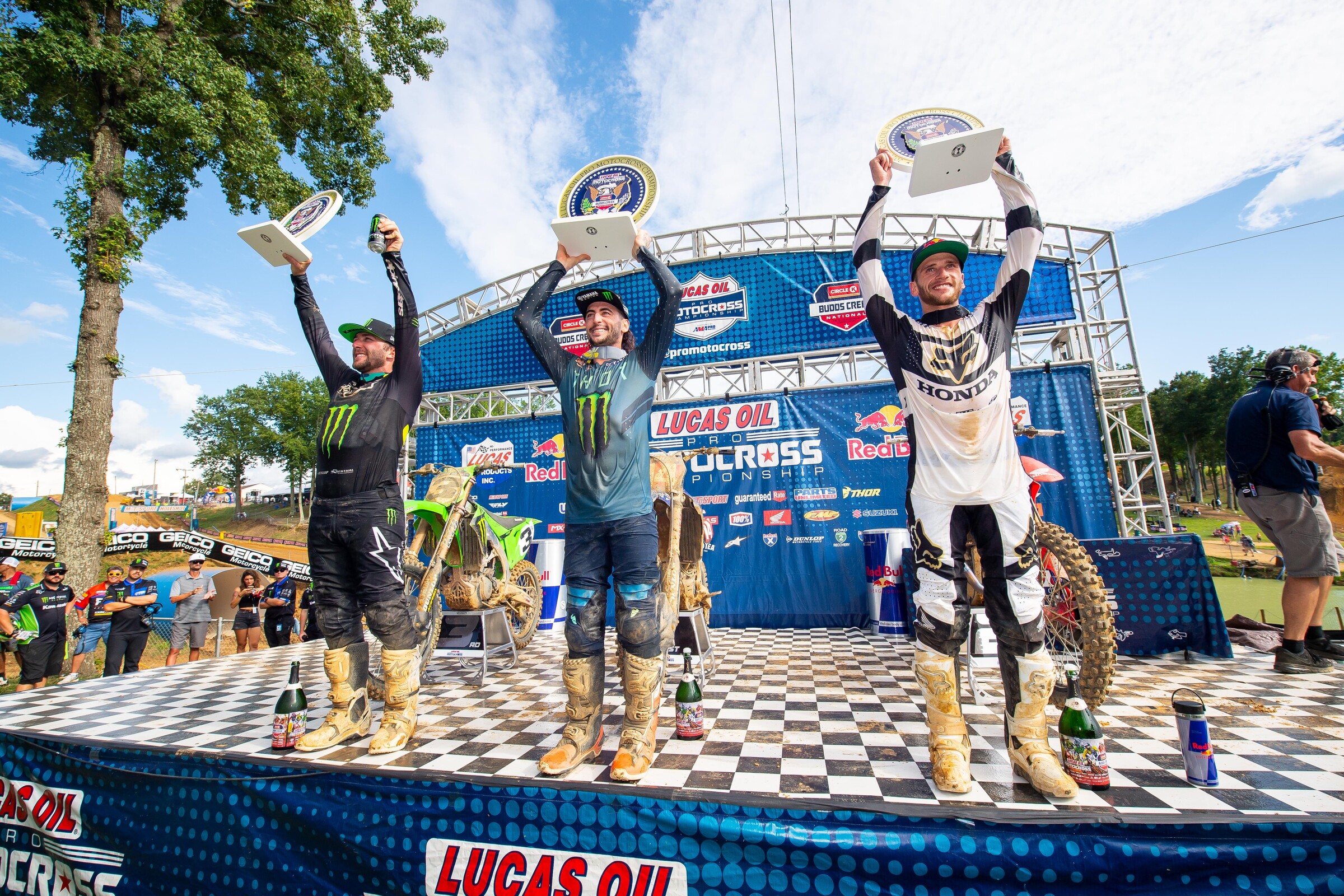 The difference between Ferrandis and Roczen remains at 39 points since the two traded first and second-place finishes, equaling 47 points on the day. However, Ferrandis’ better moto two finish gave him the overall win.