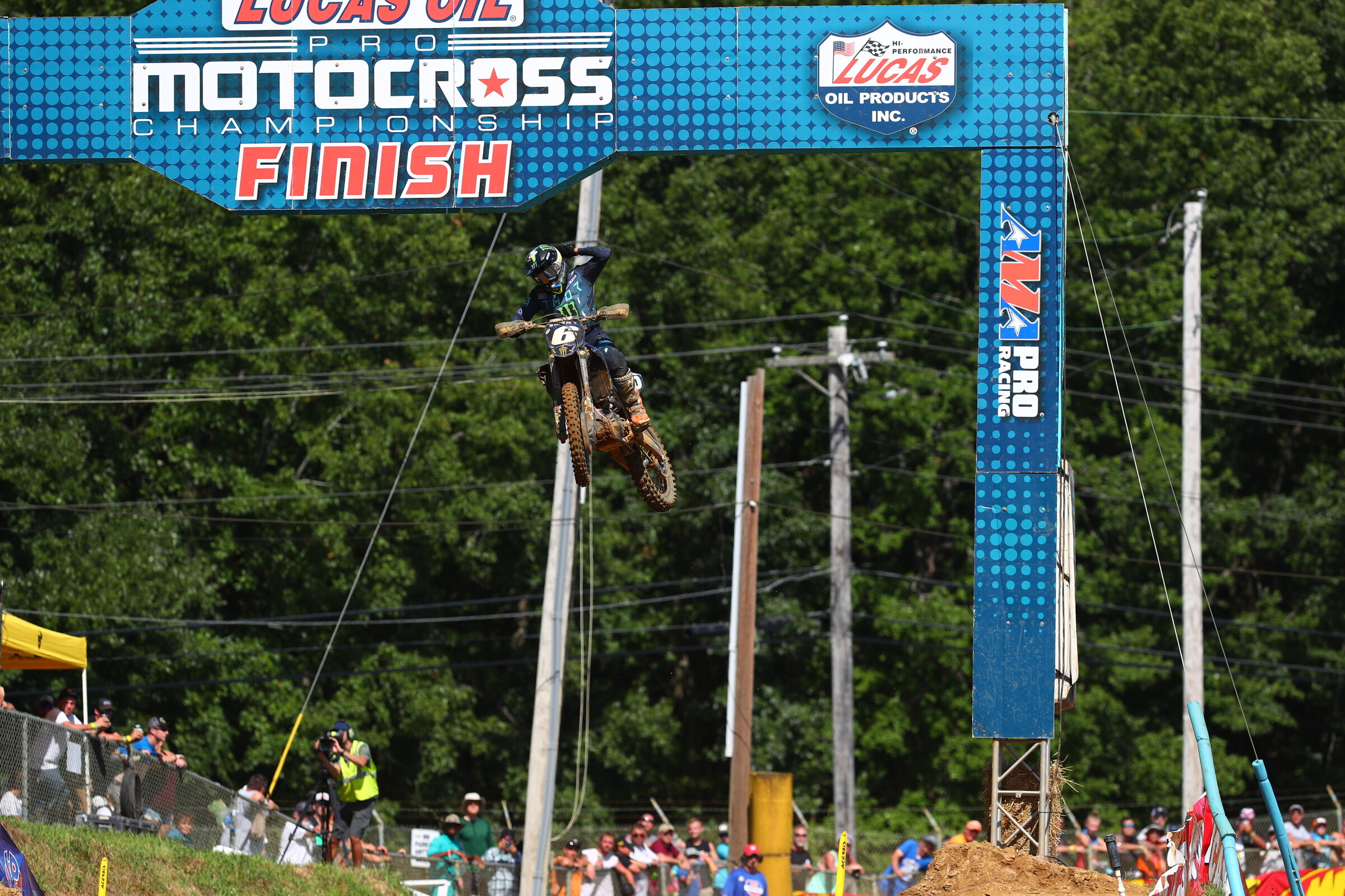 J-Mart picked up his 20th 250 Class overall win, which ties him with Steve Lamson for fourth all-time. Martin acknowledged he has been in the 250 Class for a long time and said moving up the all-time wins list is “kinda bittersweet.”