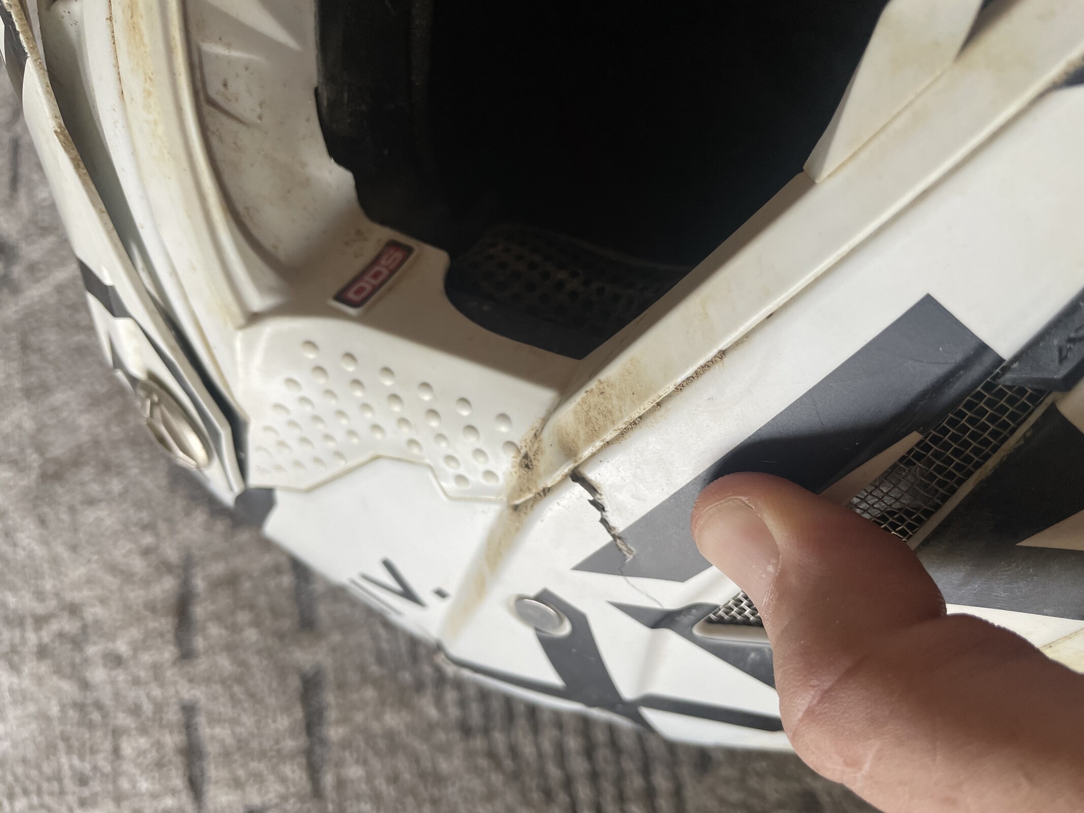 Aden Keefer's 6D Helmet