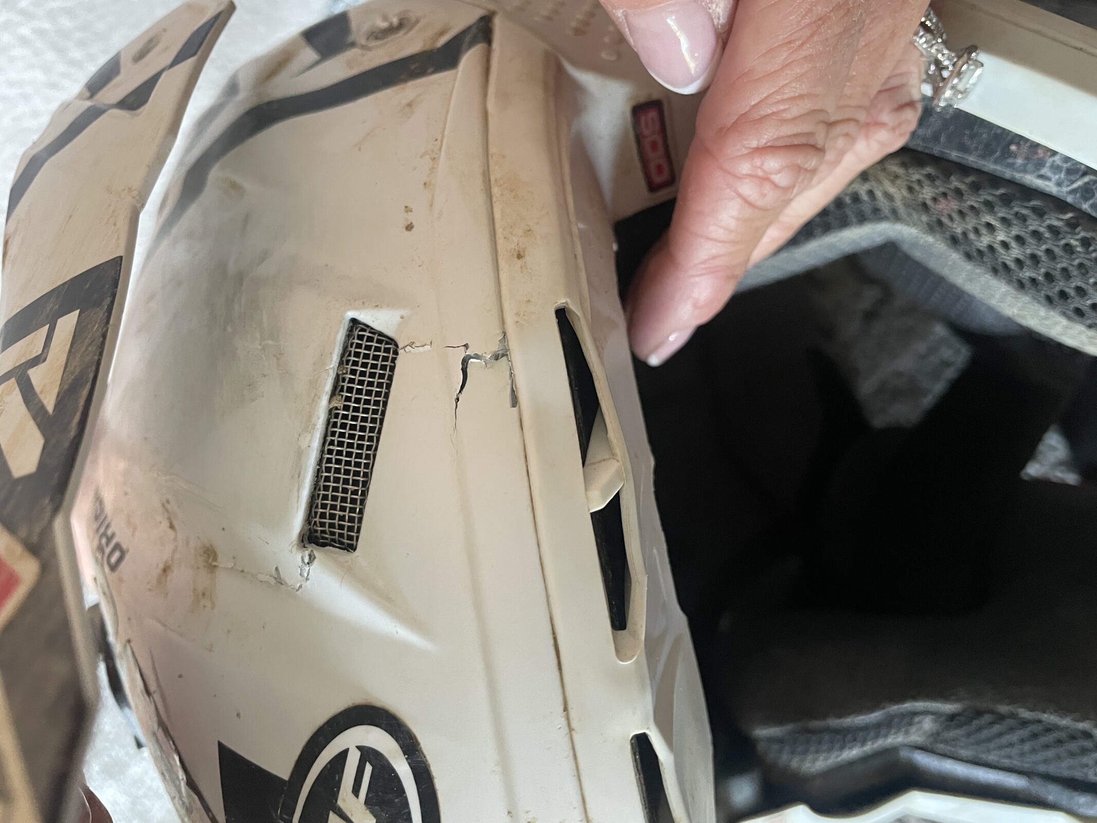 Aden Keefer's 6D Helmet