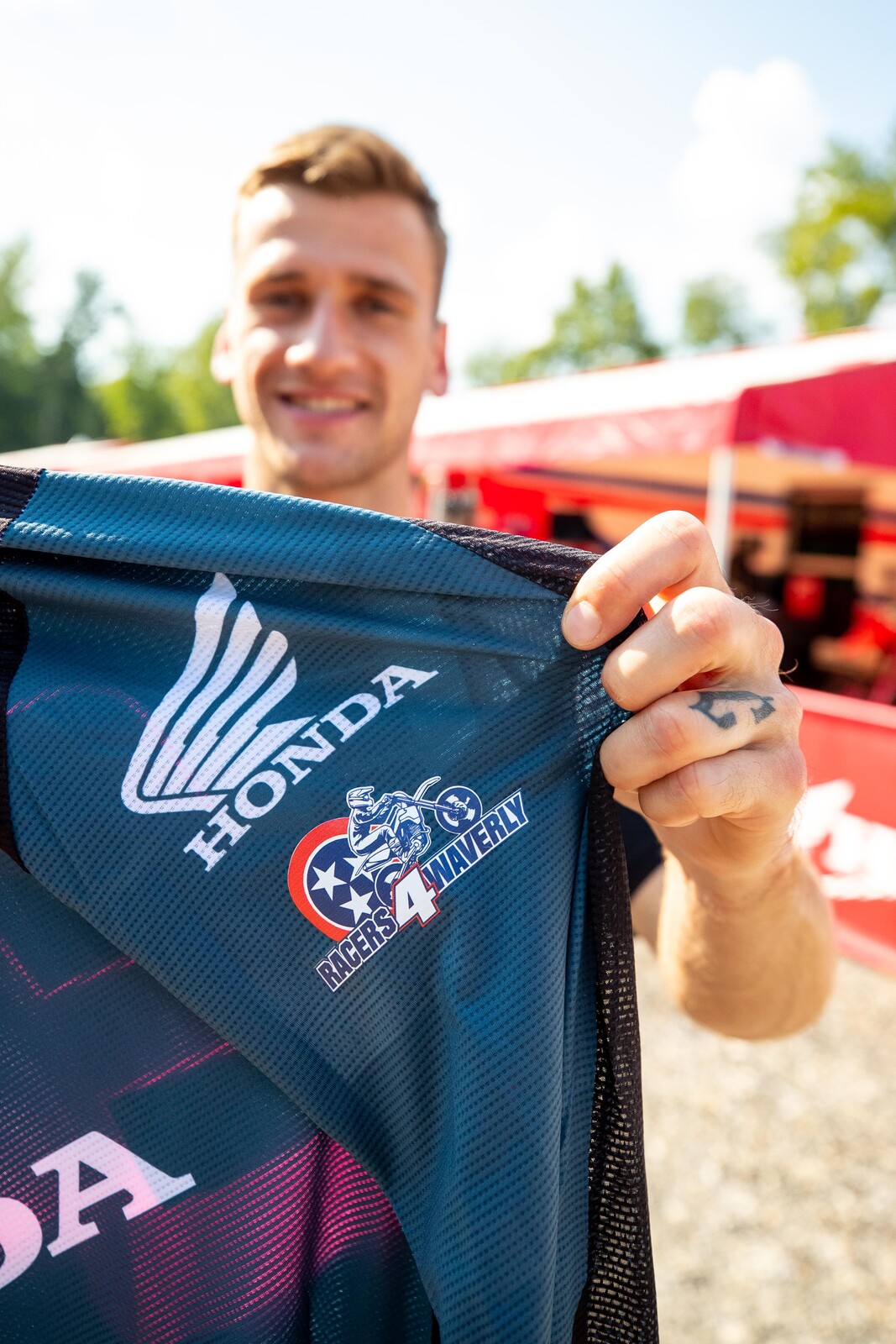 Ken Roczen's Fox gear.