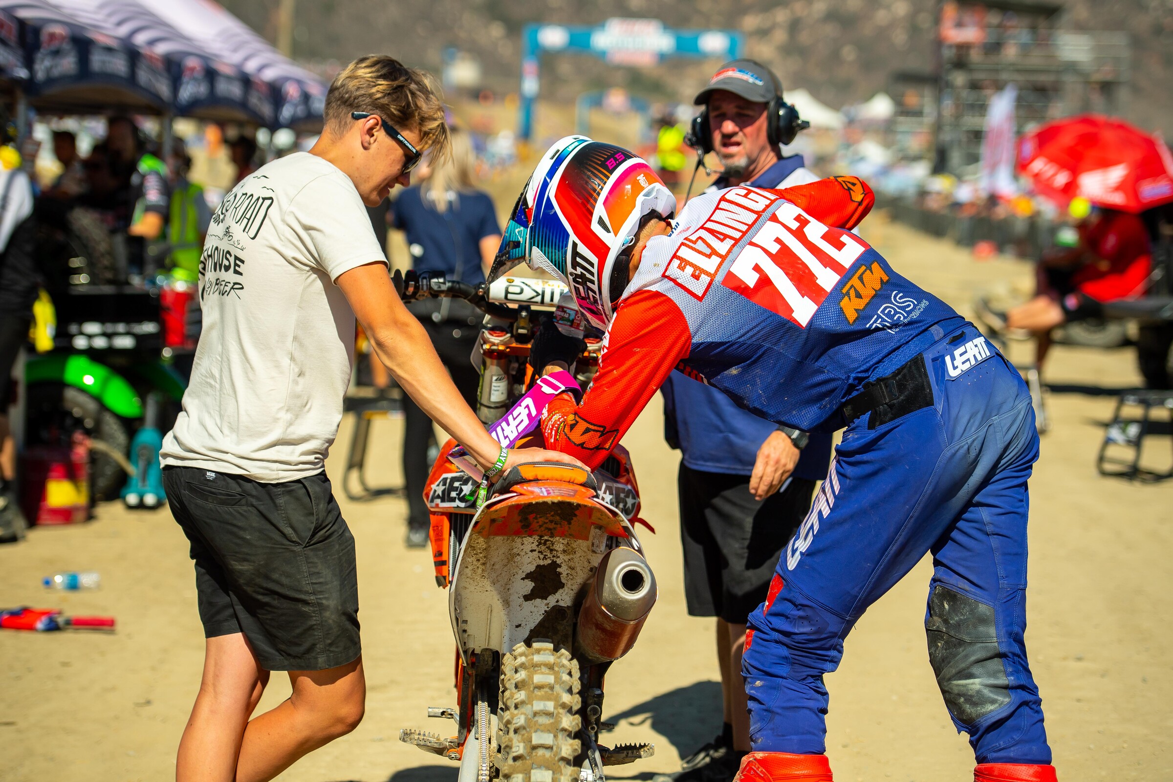 Elzinga and his mechanic/friend Robert Fobbe.
