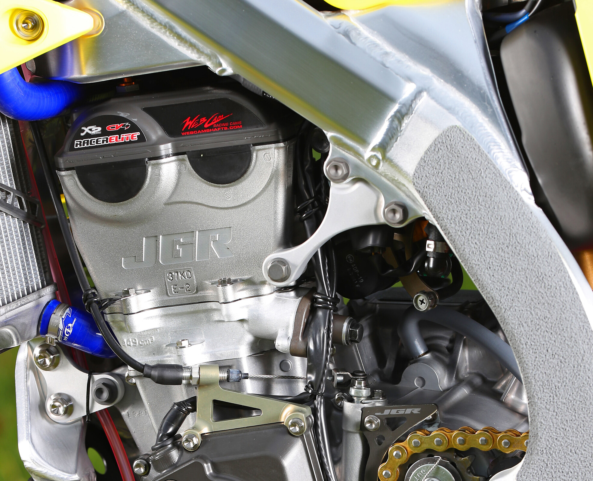 Working with Dean Baker, previously with JGRMX, brought over 20 years of factory-level engine development to play a key role in developing Racer Elite rods.