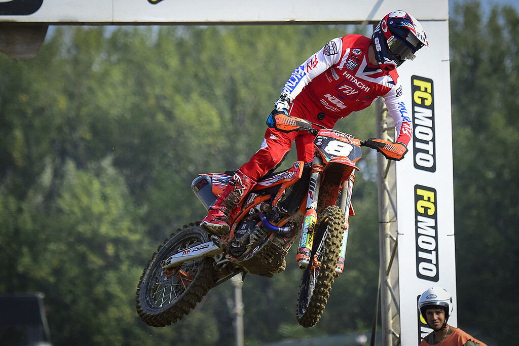 Conrad Mewse could help Team Great Britian's chances immensely if he can ride like this tomorrow. He kept Red Bull KTM factory rider Rene Hofer honest before finishing third, ahead of Italy's Mattia Guadagnini. As for the Netherlands, Roan De Moosdijk's ninth is concerning.