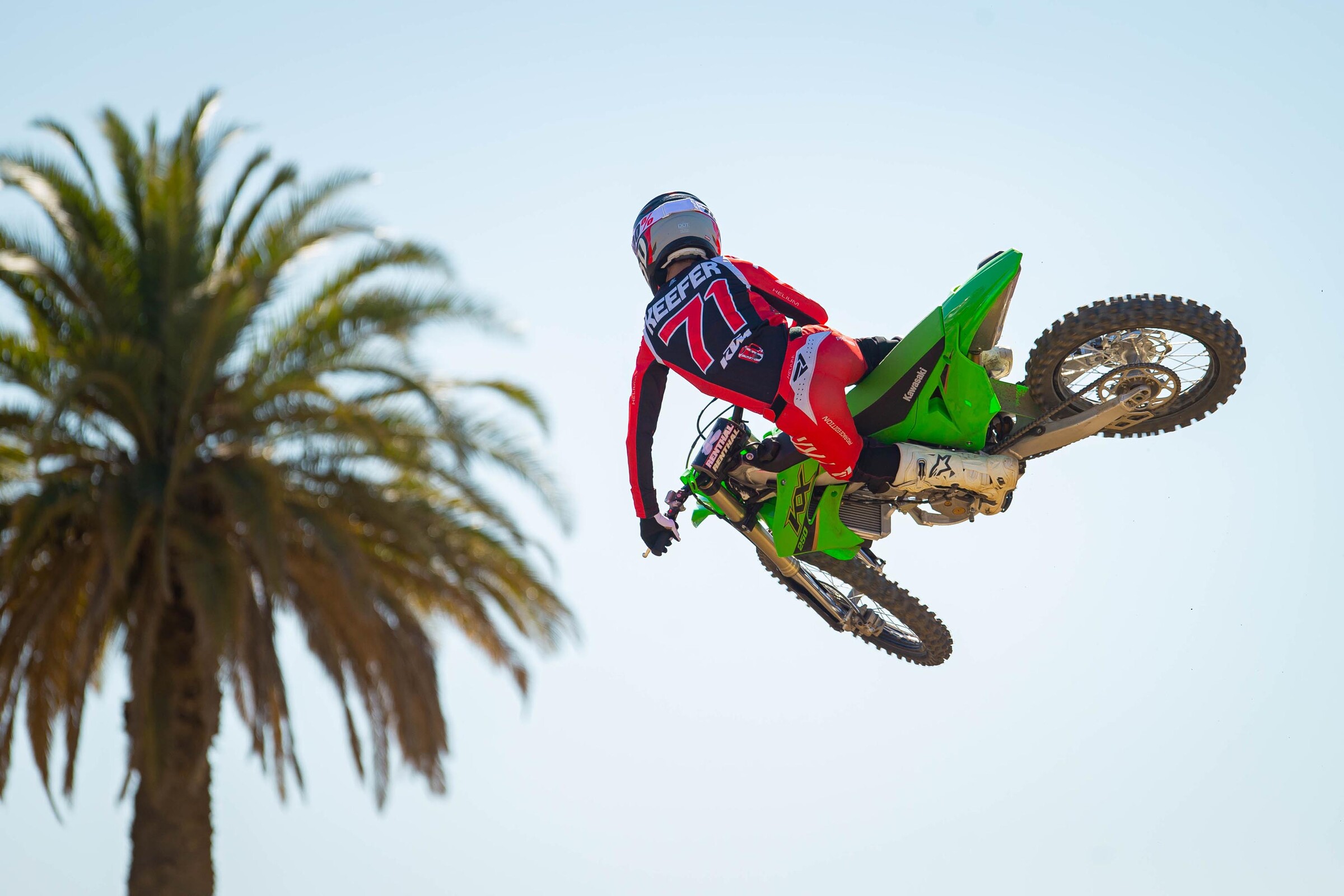 Aden Keefer in action on the 2022 Kawasaki KX250.