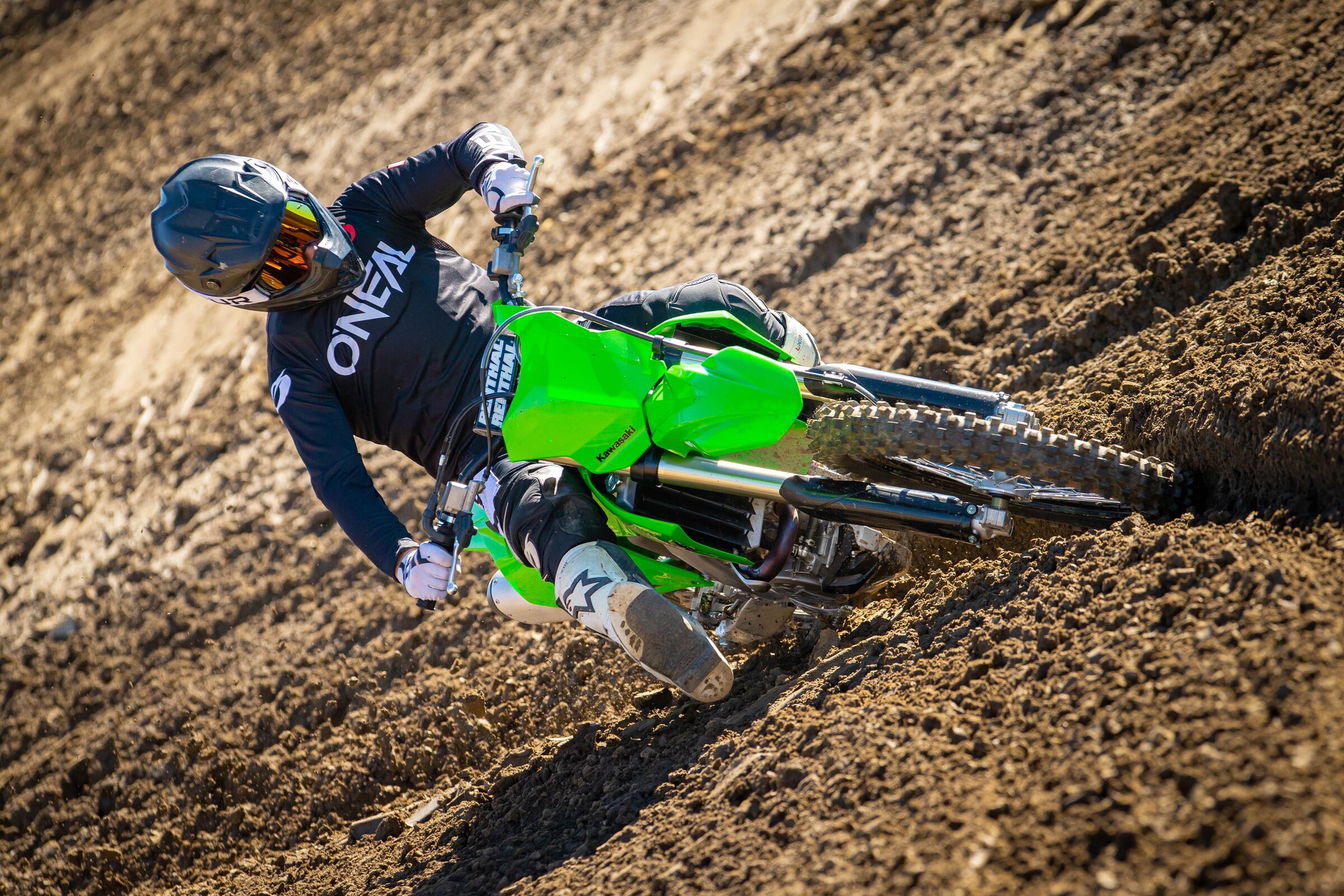 First Ride On The 2022 Kawasaki Kx250 Who Is This Bike For Racer X