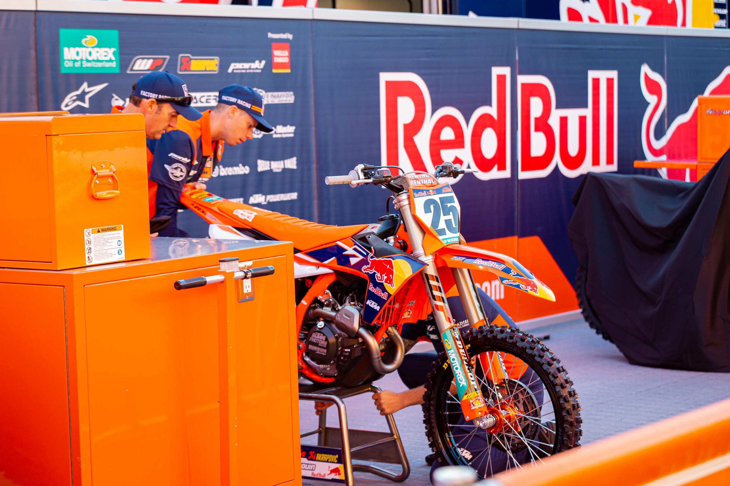 KTM-MISC-Dec22-Owens-AL6_6001