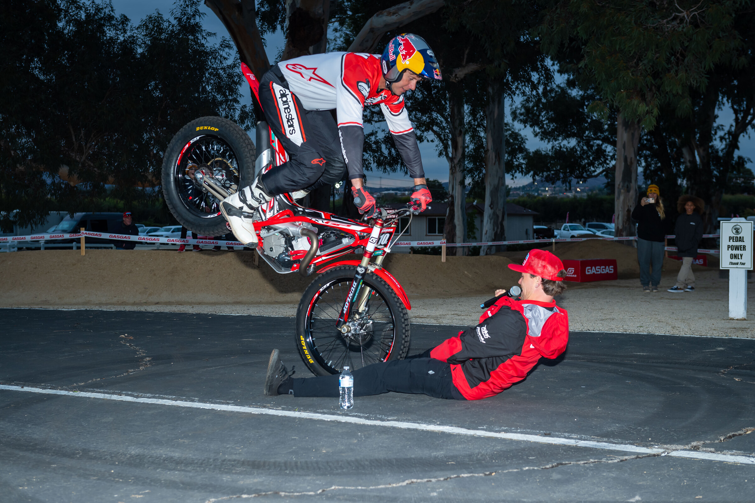 TLDGASGASIntro-Dec21-Cudby-0032