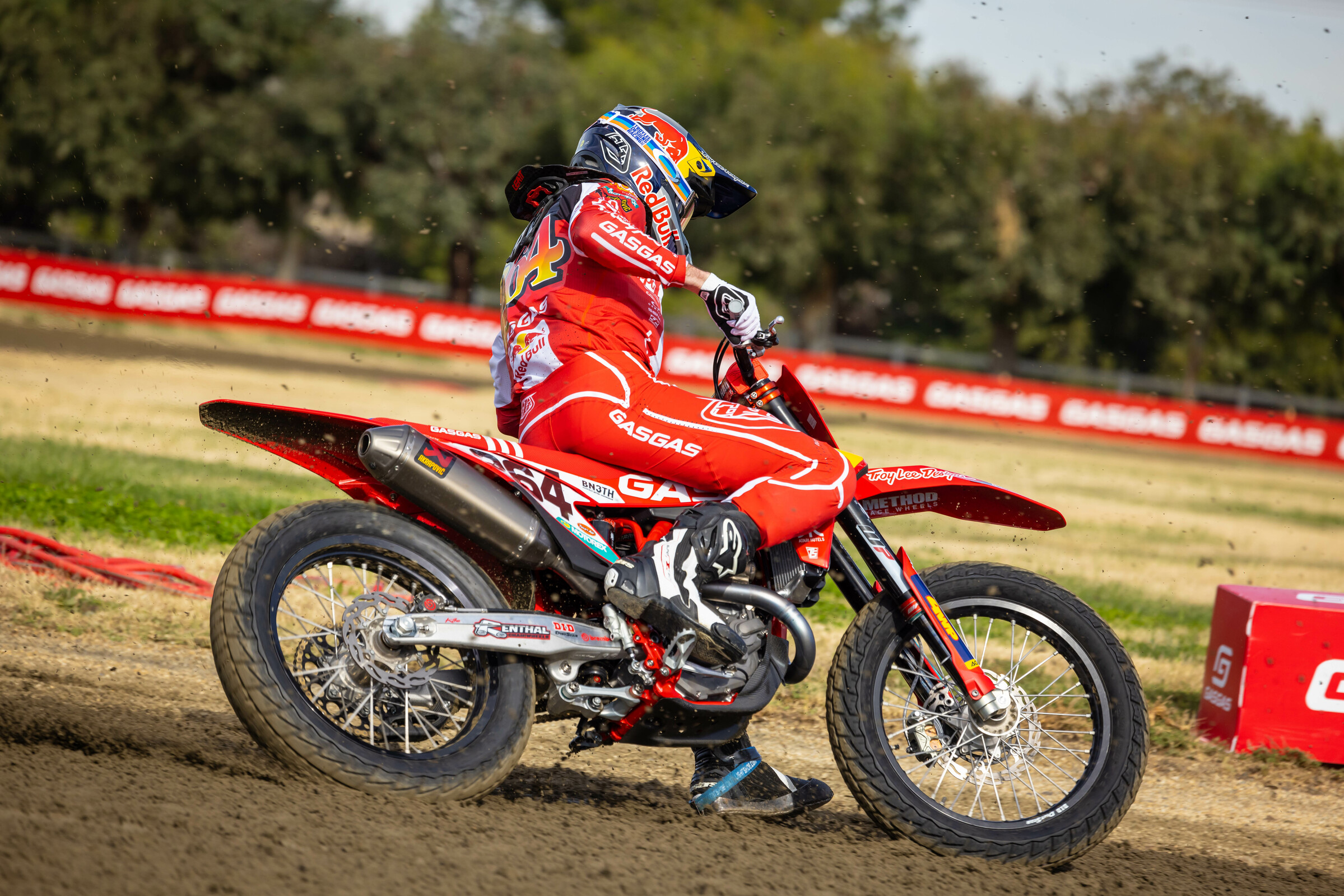 TLDGASGASIntro-Dec21-Cudby-0087