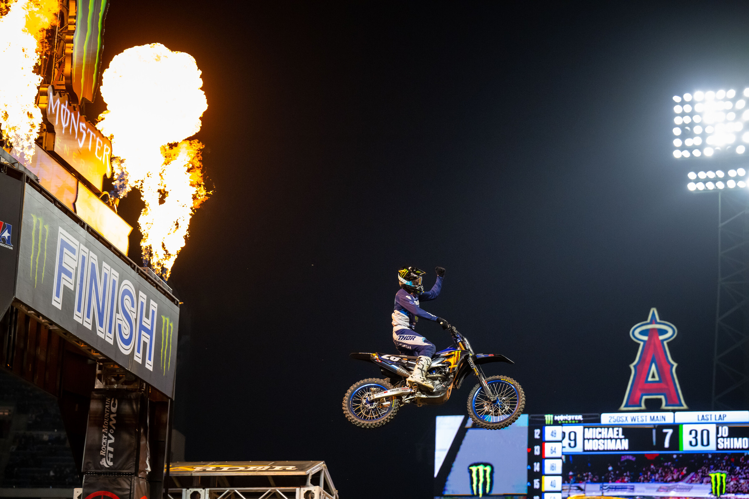 Christian Craig captured his fourth career win and second consecutive opening round win of his career.