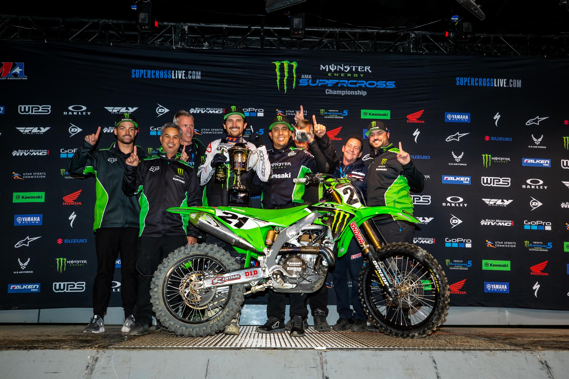 Jason Anderson won his eighth 450SX main event at the second round in 2022. It was Anderson's first win as a member of Monster Energy Kawasaki and his 450SX main event win since March 2018.