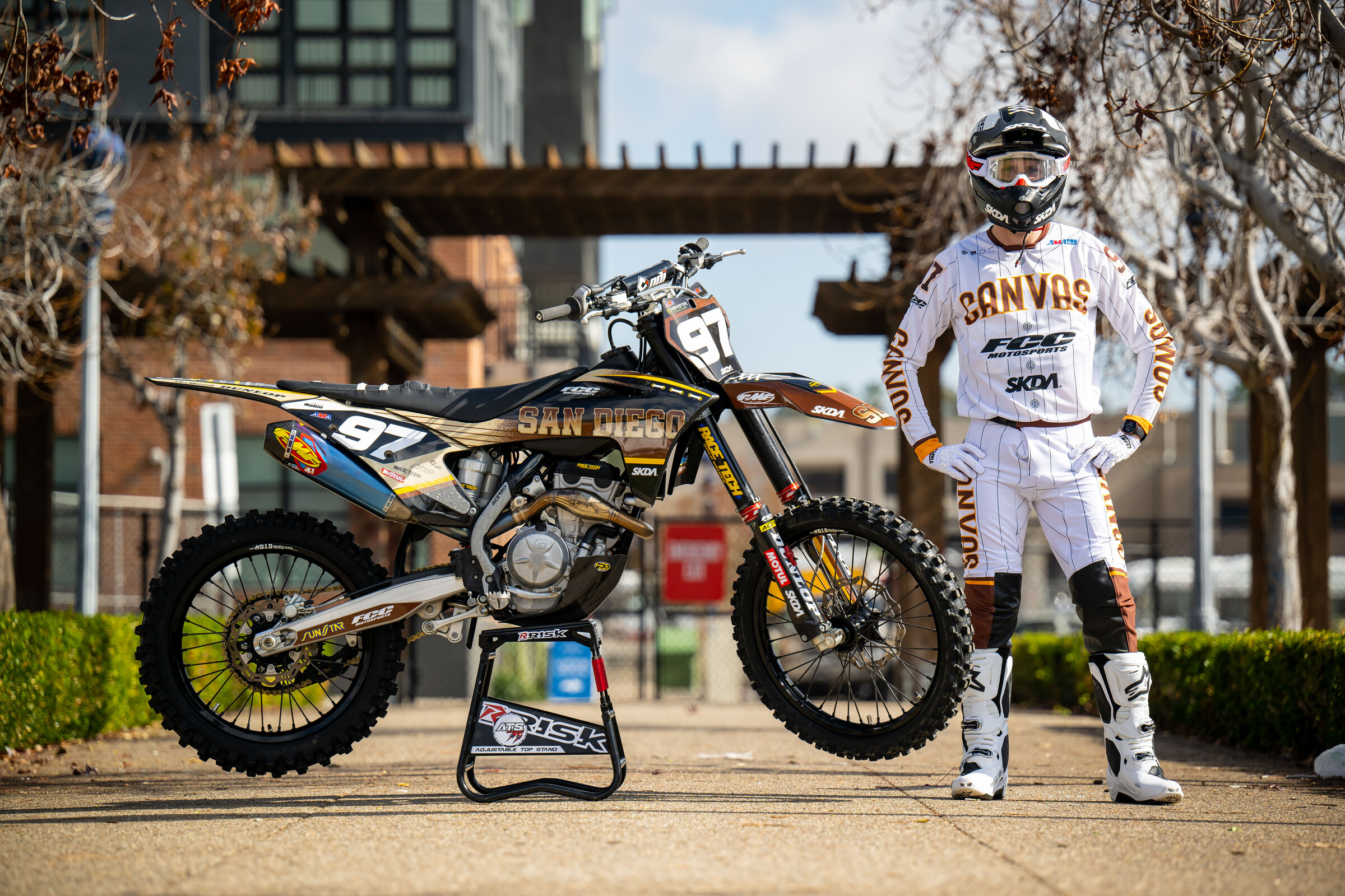 Jerry Robin's San Diego setup.