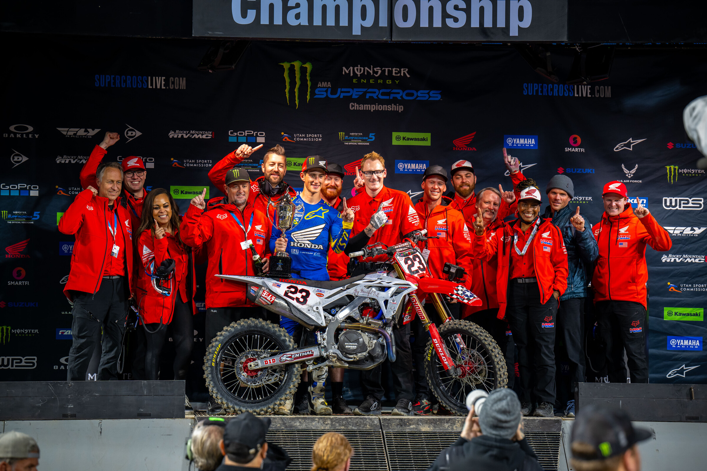 Chase Sexton and the Honda HRC crew.