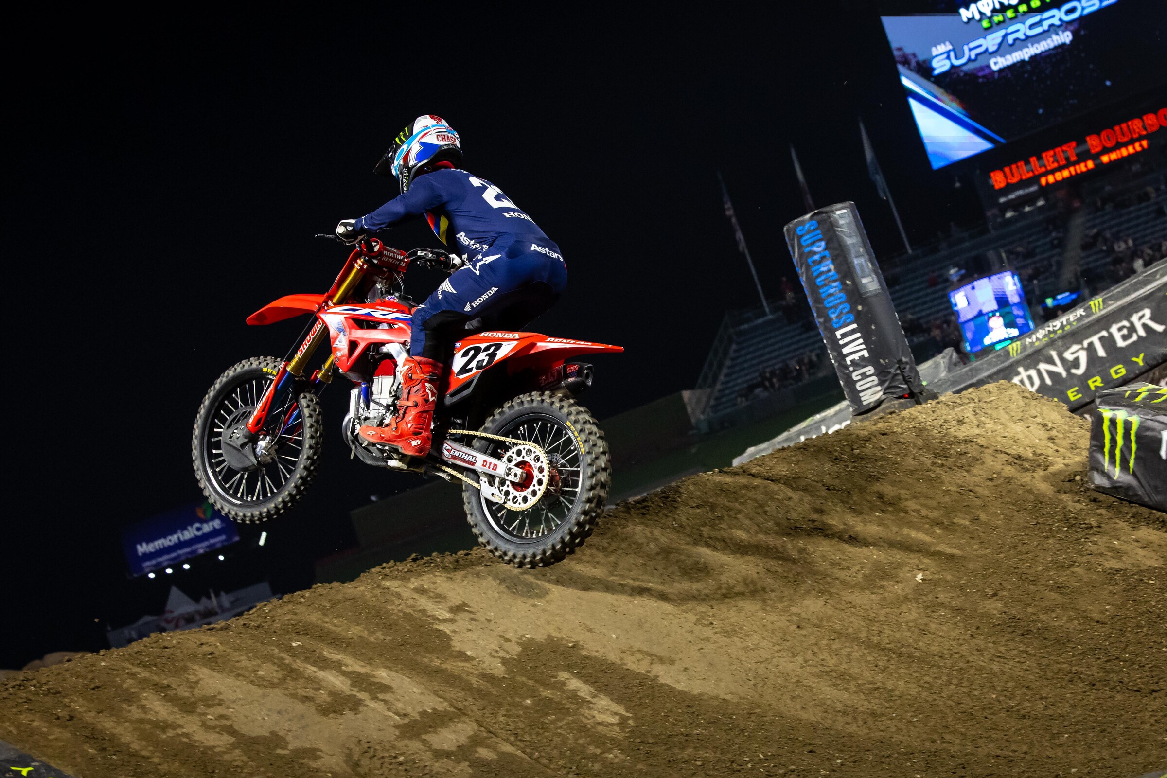 Sexton, from third, made a run at Anderson and Tomac, but a near-crash in a rhythm section took the wind out of his sails.