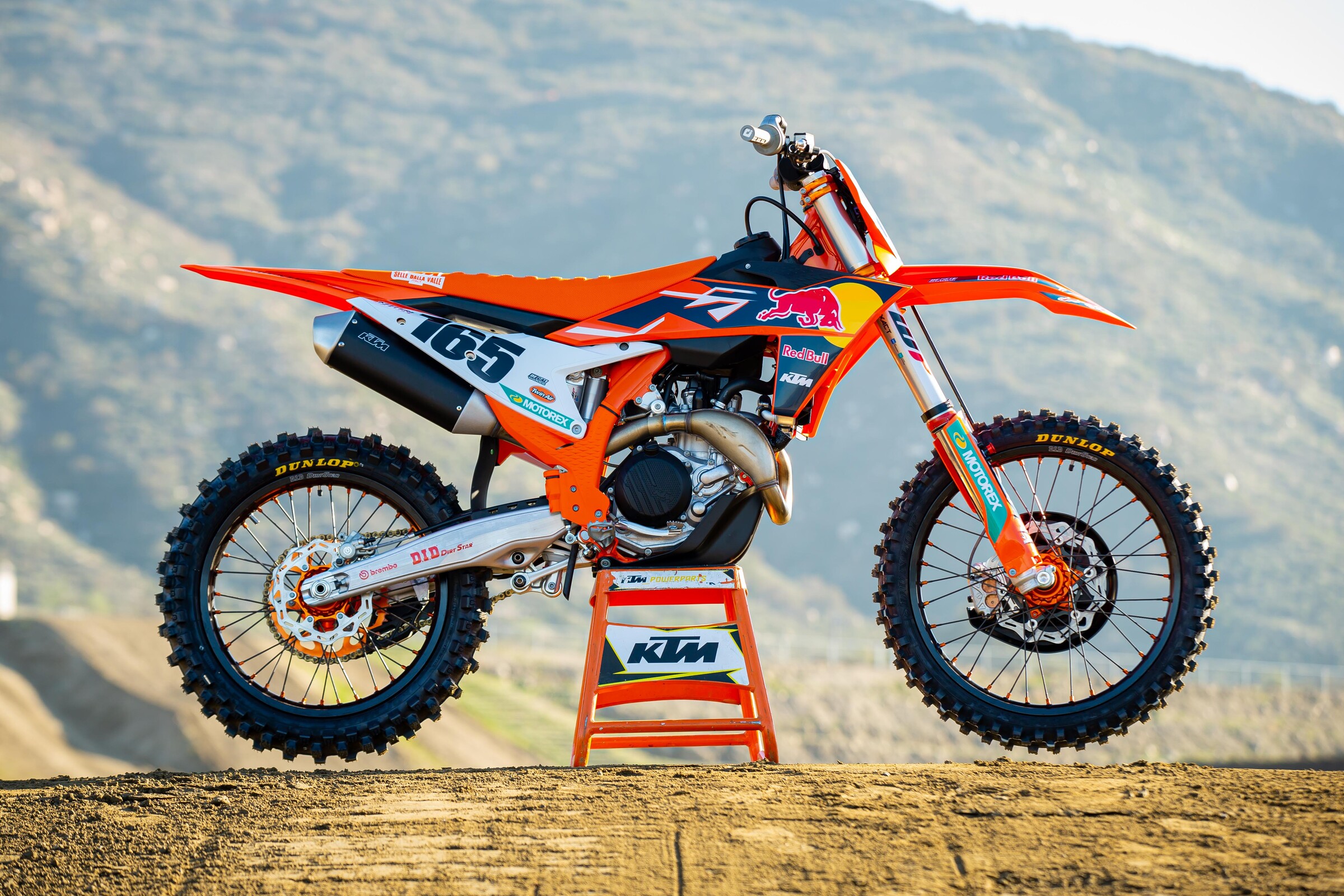 First Ride on the 2022 KTM 450 SX-F Factory Edition Bike - Racer X