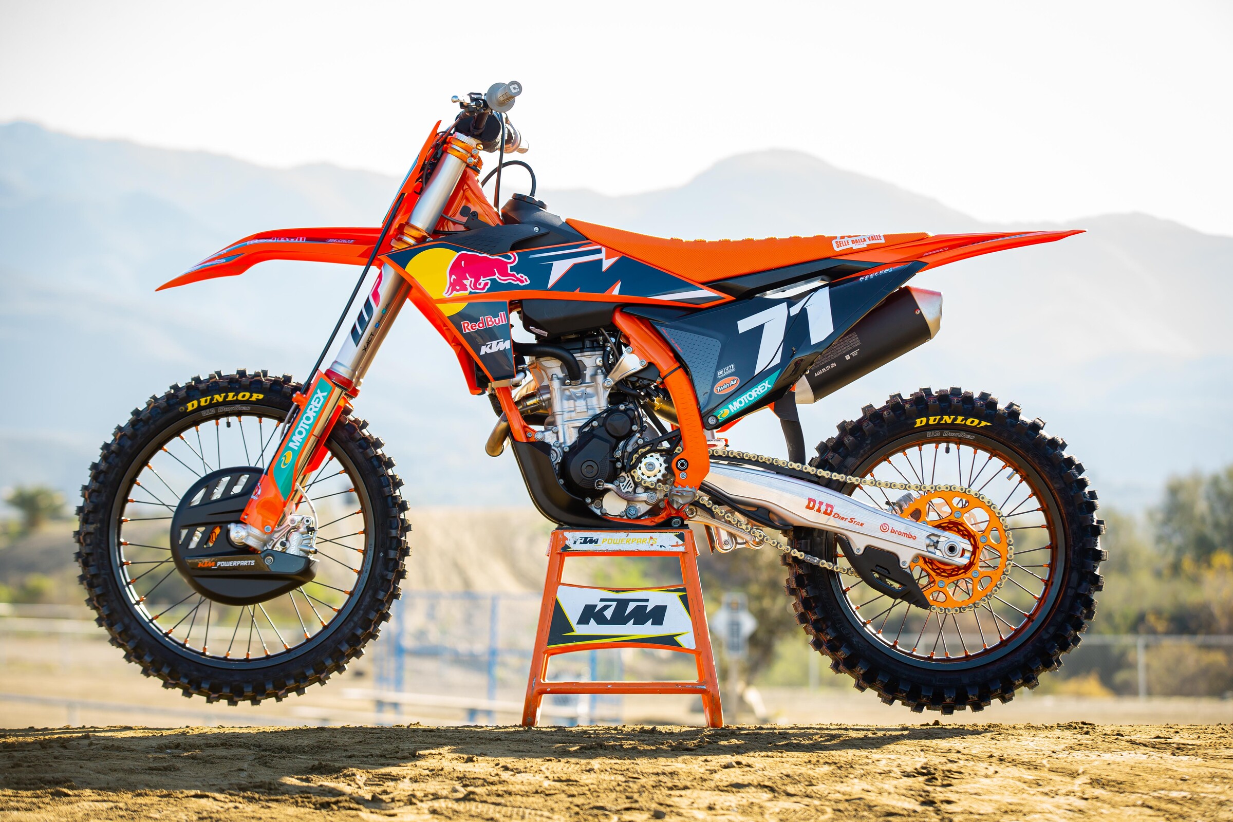 First Ride on the 2022 KTM 250 SX-F Factory Edition Bike - Racer X