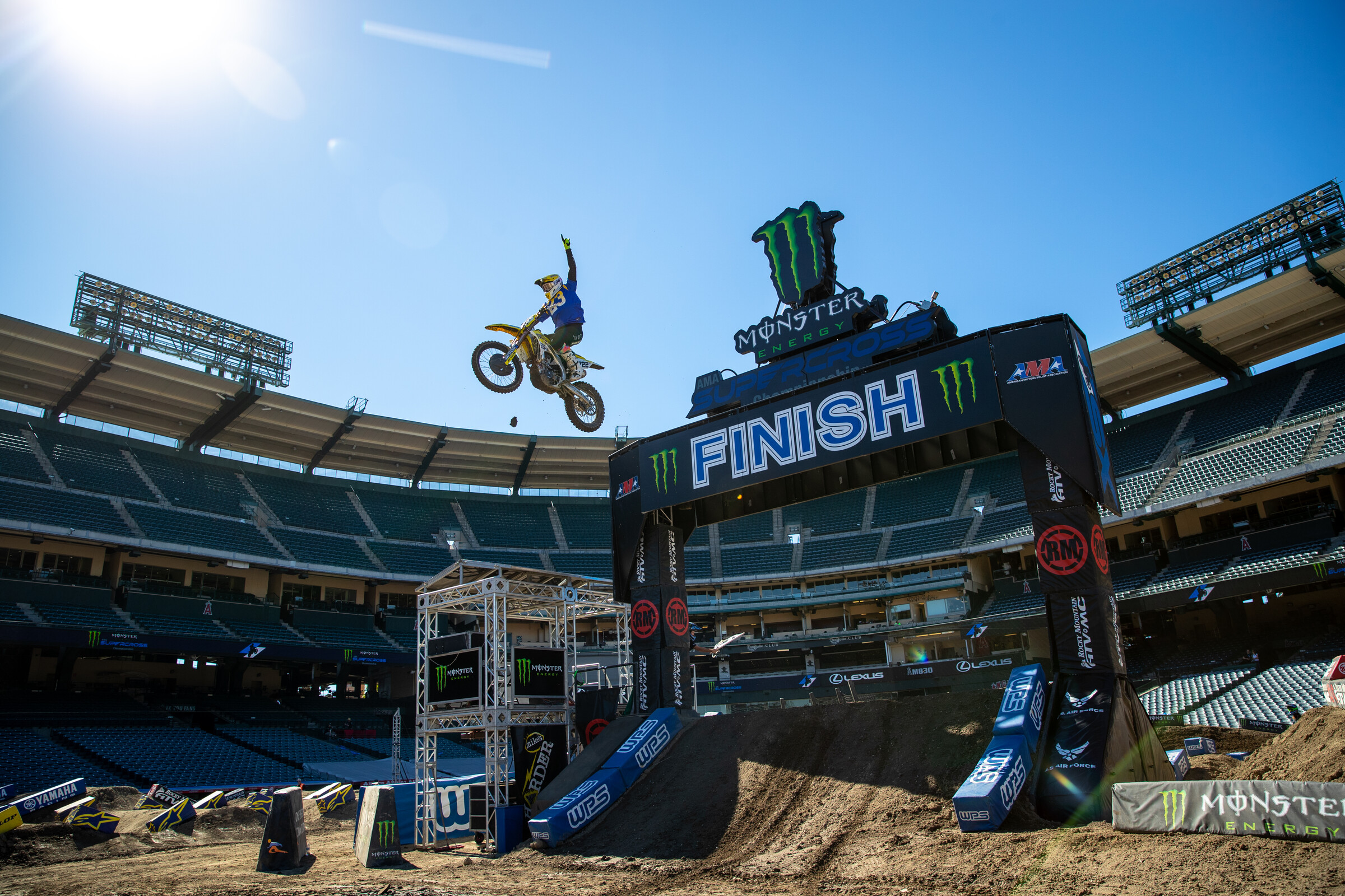 Enticknap and the Rams take the win!