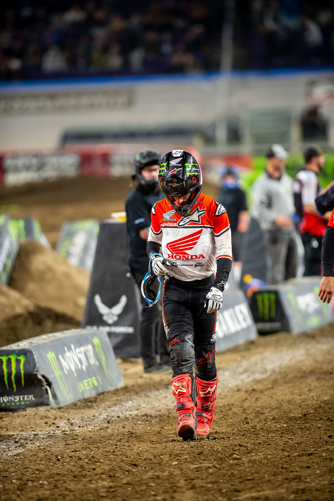 Sexton and Anderson (below) tell the story of the final moments of Minneapolis.