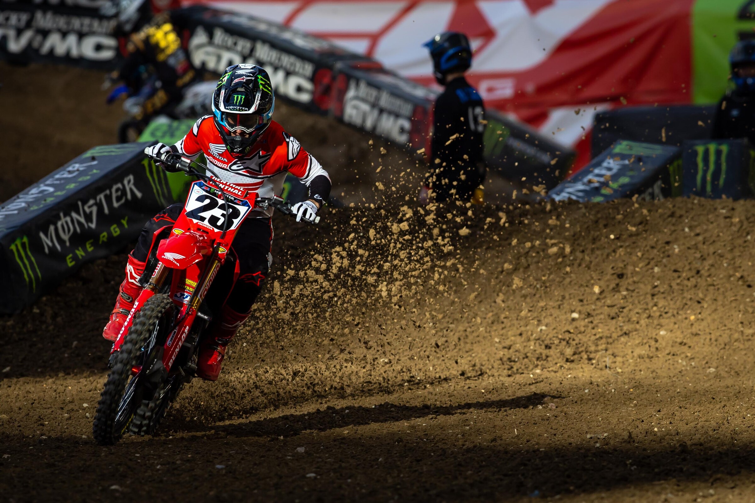 Chase Sexton Crashes out of Minneapolis Lead, in Concussion