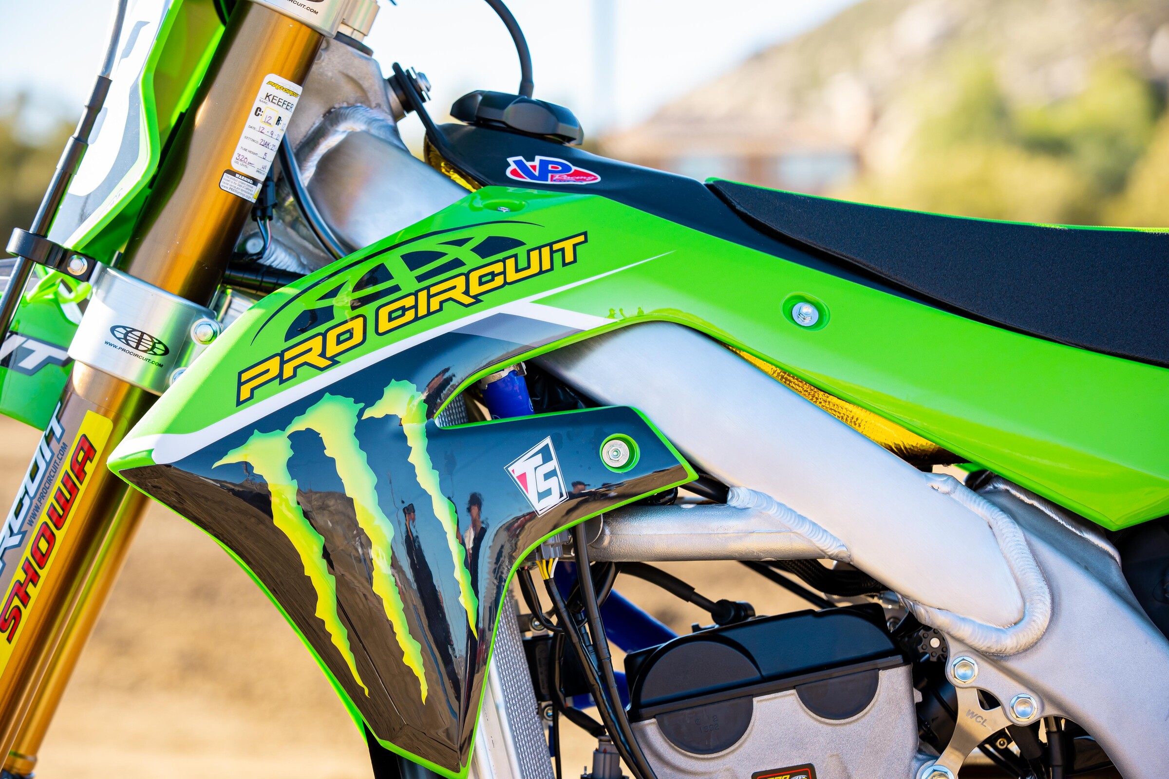 Monster Energy/Pro Circuit 2022 Kawasaki KX250