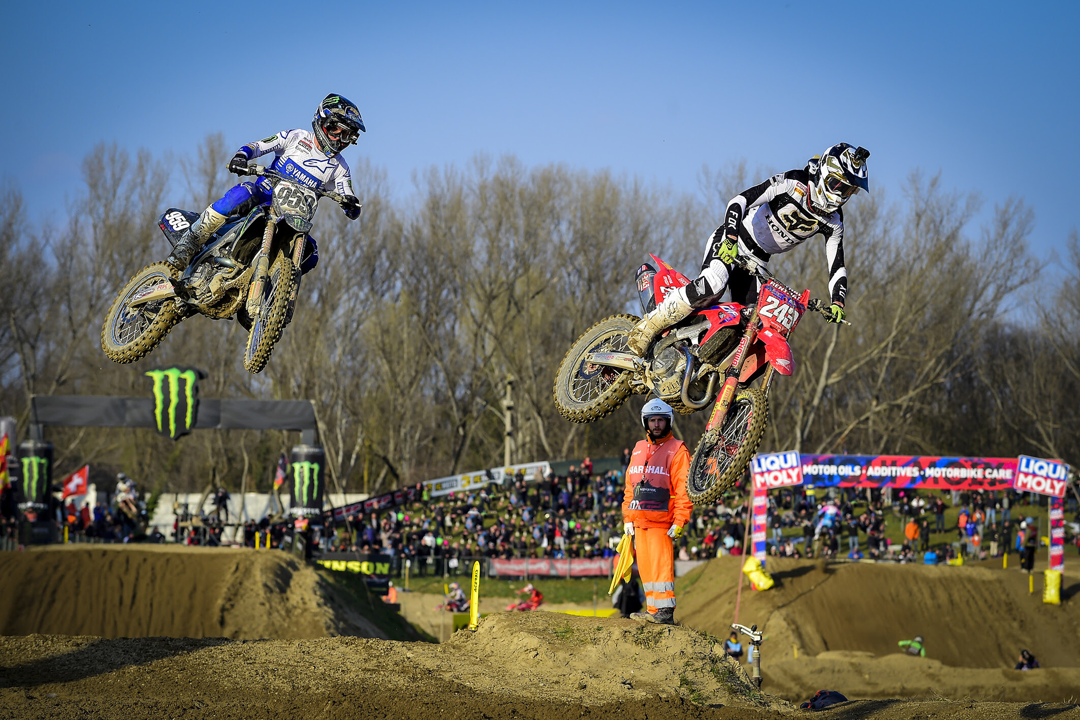 Maxime Renaux (left) and Tim Gajser (right)