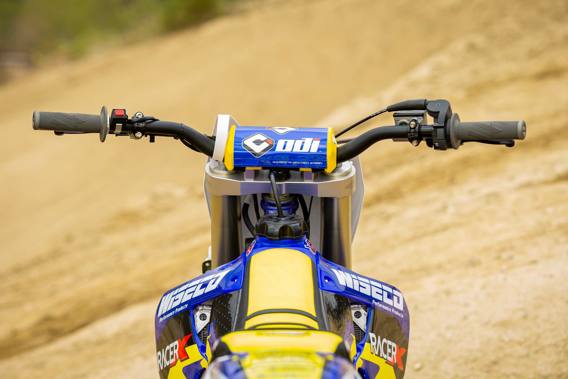 2001 Yamaha YZ250 2Stroke Motocross Bike Build Garage Build Racer X