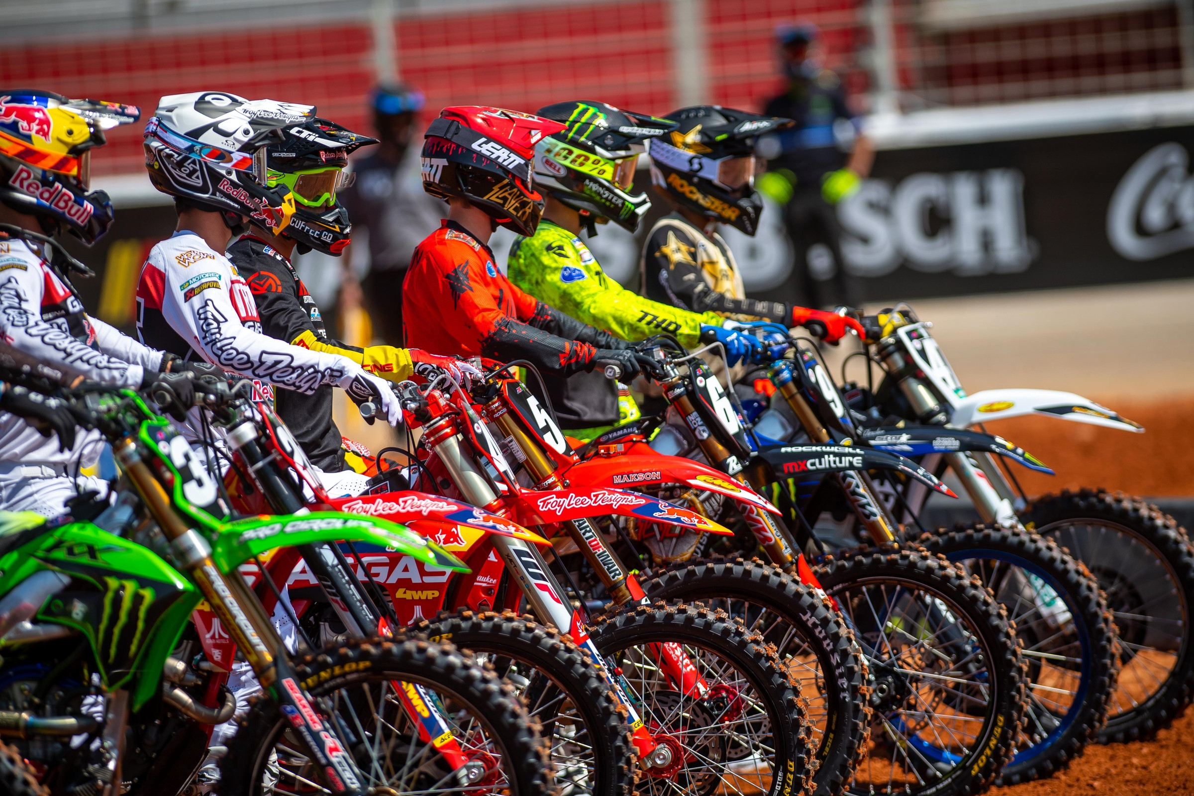 Atlanta Supercross Is a Day Race, Here is the Schedule Update One Practice Only