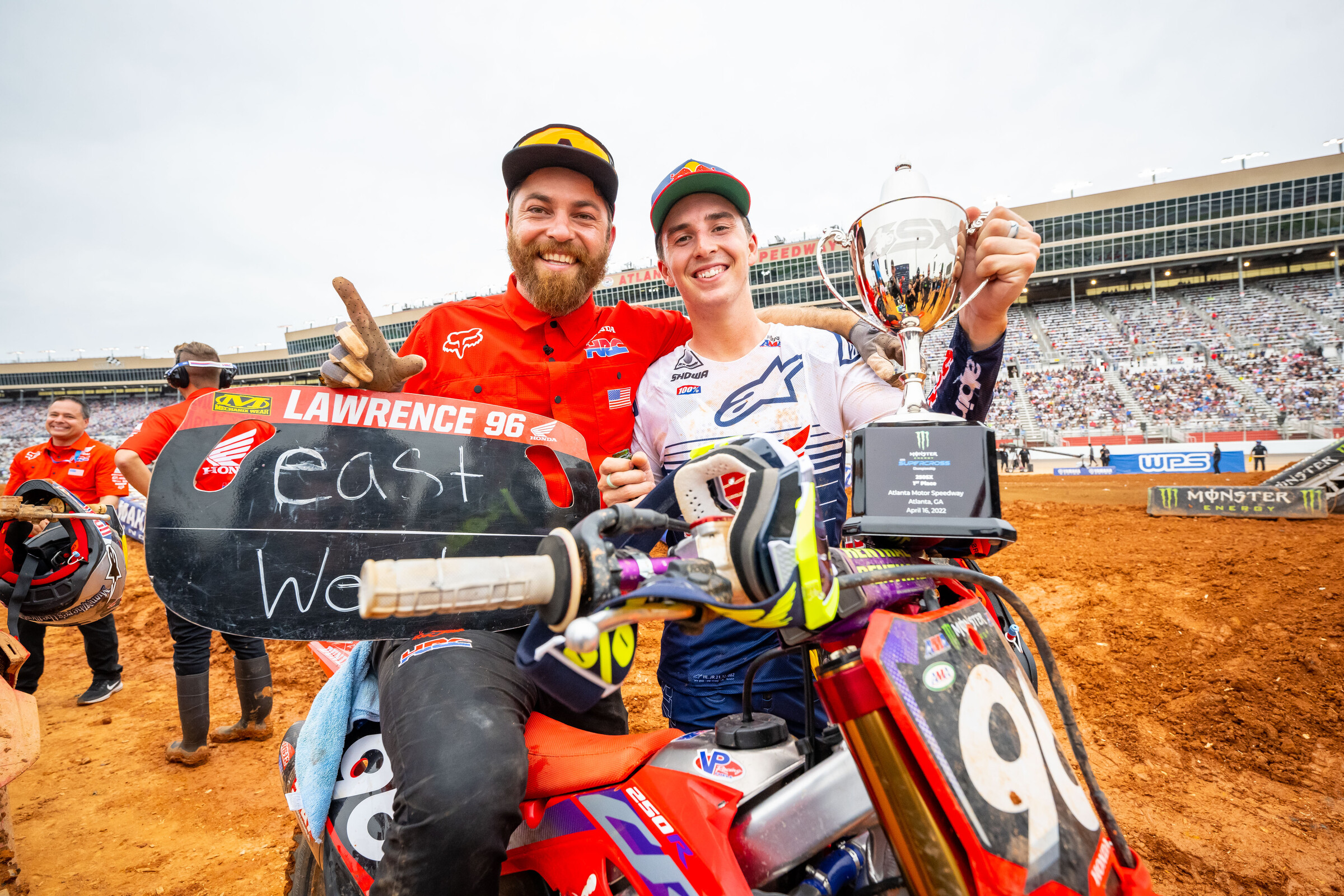 Hunter wins in the battle of Jett versus Christian.