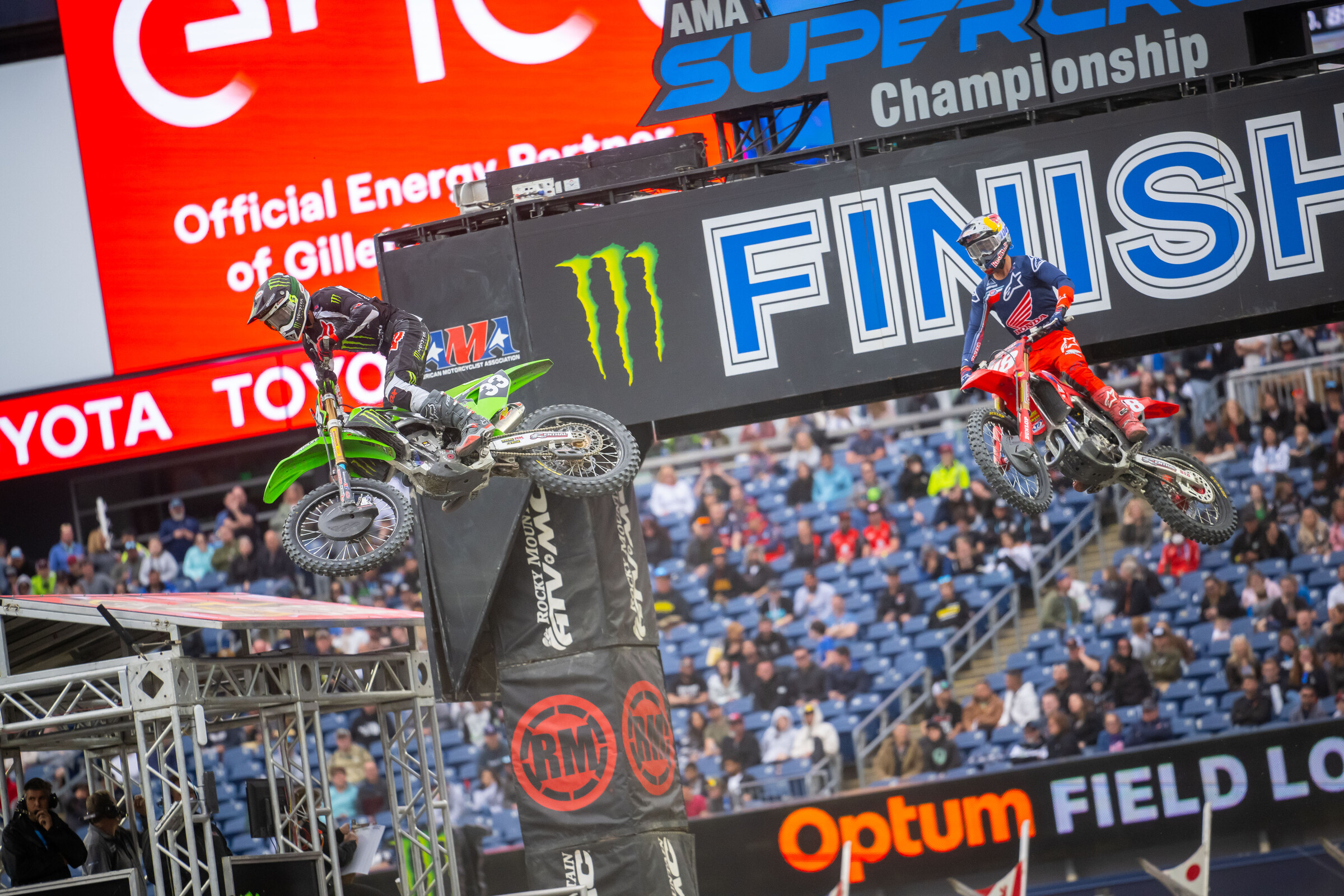 The last time Forkner and Lawrence battled, Lawrence bounced into Forkner's line over the finish line jump and took them both down. This they kept it clean, but aggressive, and Forkner held on for the win.