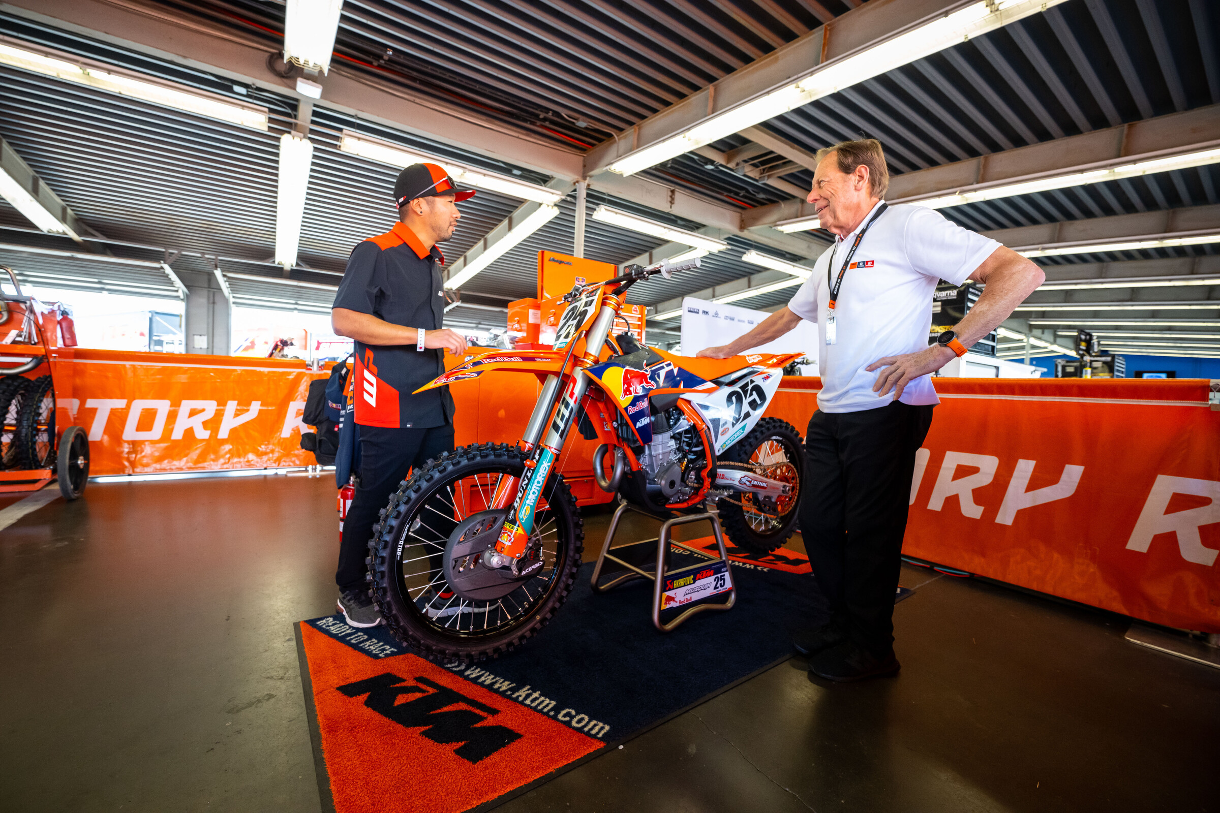 Roger De Coster with Marvin Musquin's bike at Daytona.