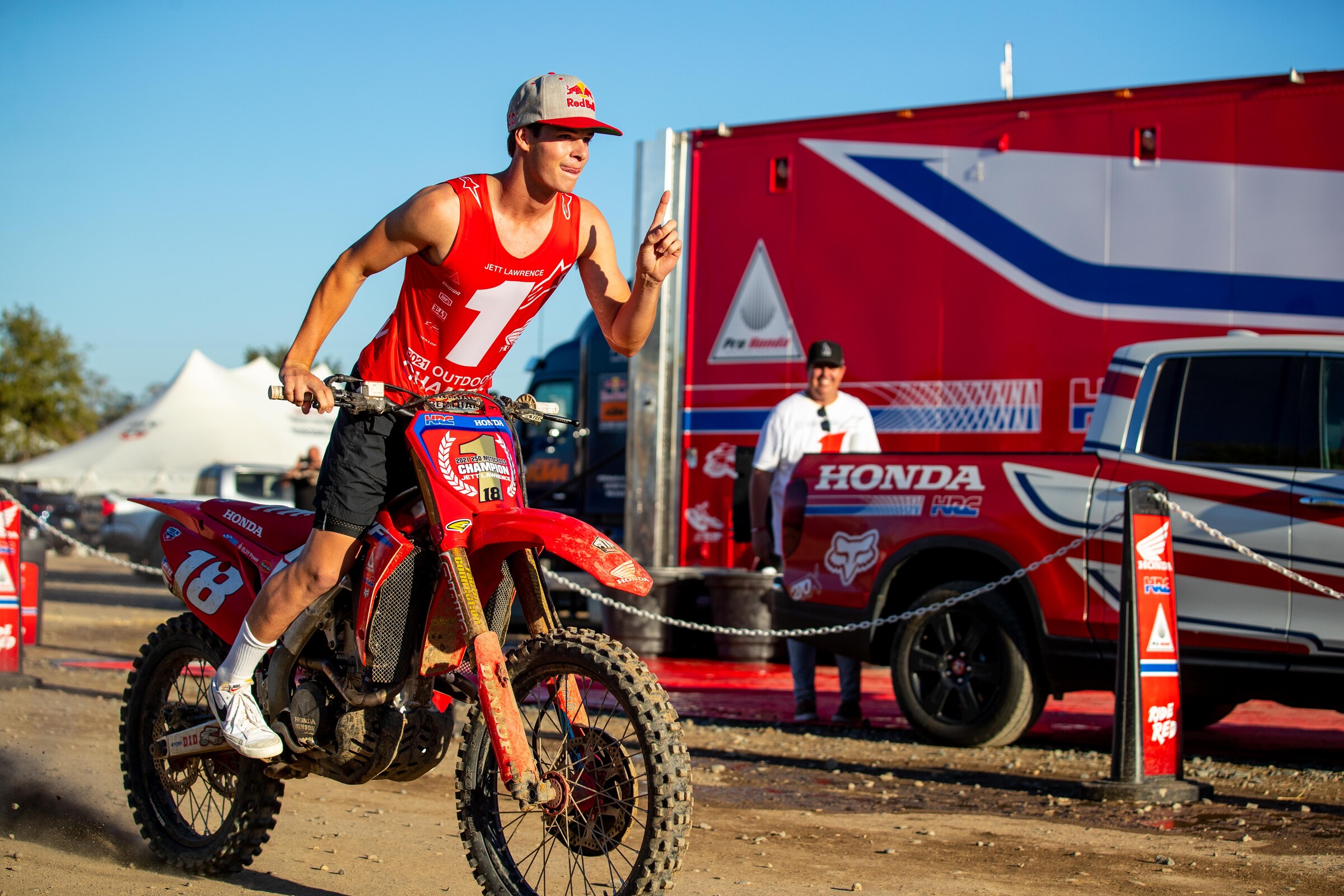 Burnouts for the donut guy.