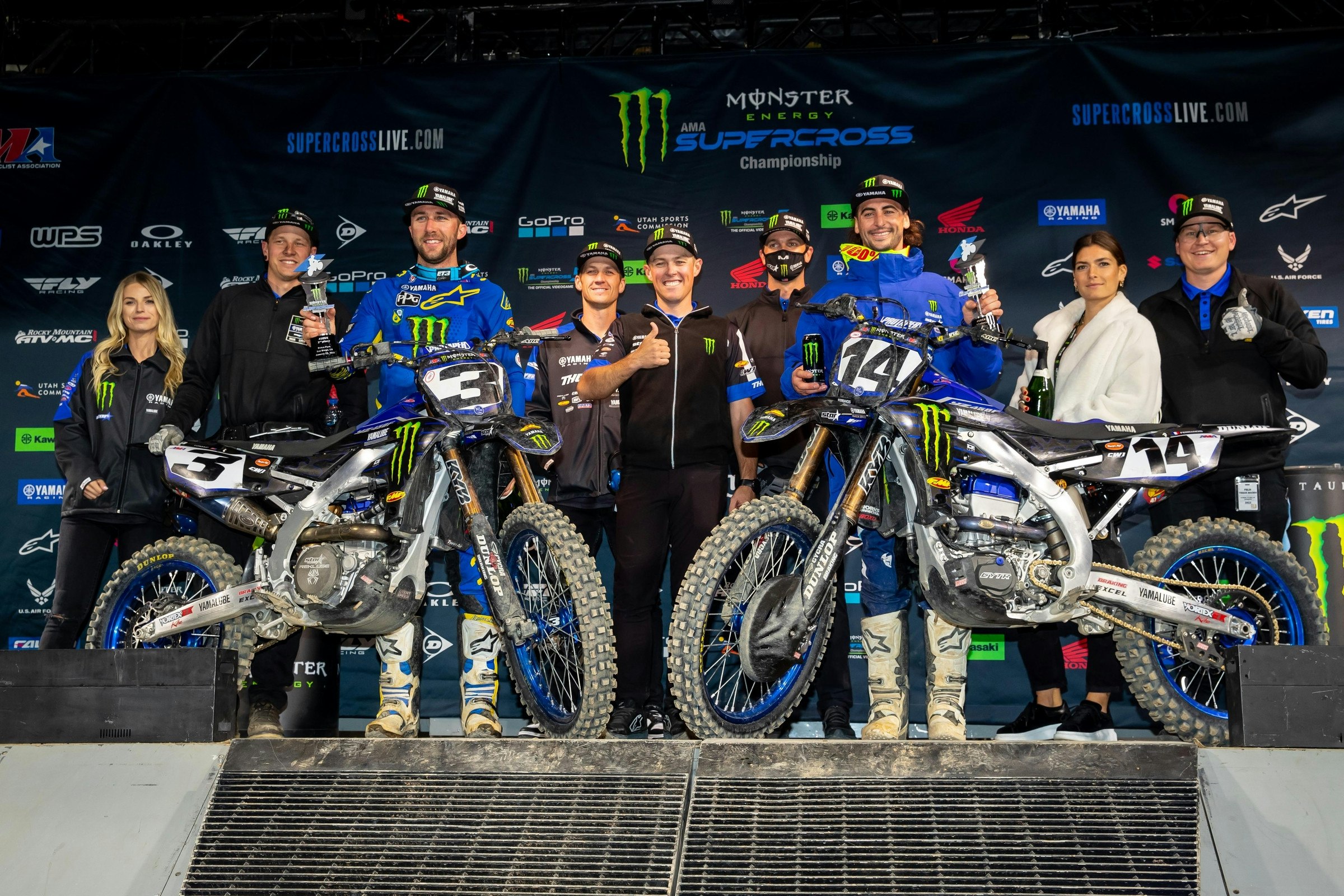 Tomac and Ferrandis Re-Sign with Monster Energy Yamaha Star Racing for 2023