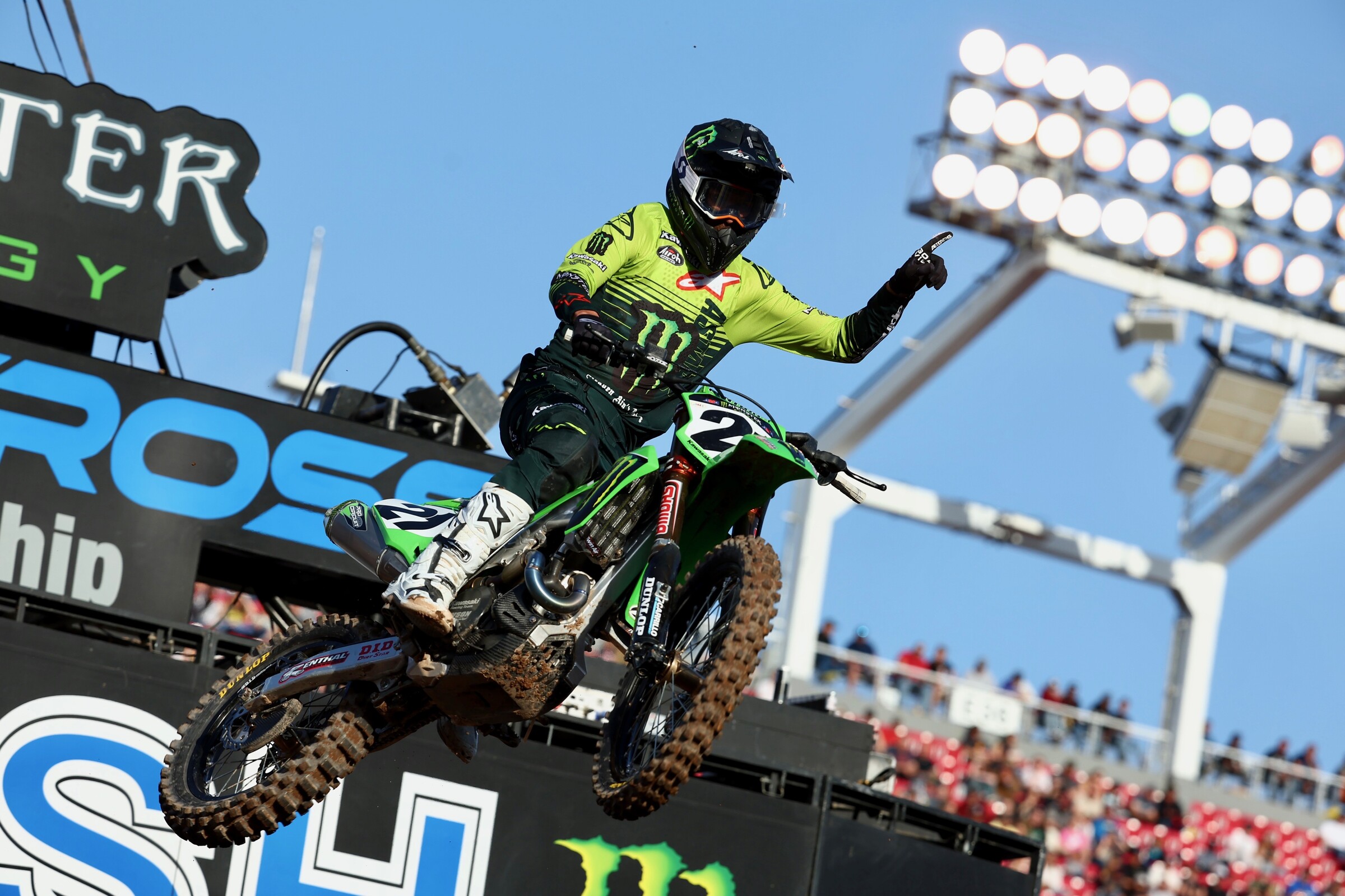 Jason Anderson won the second 450SX heat race.