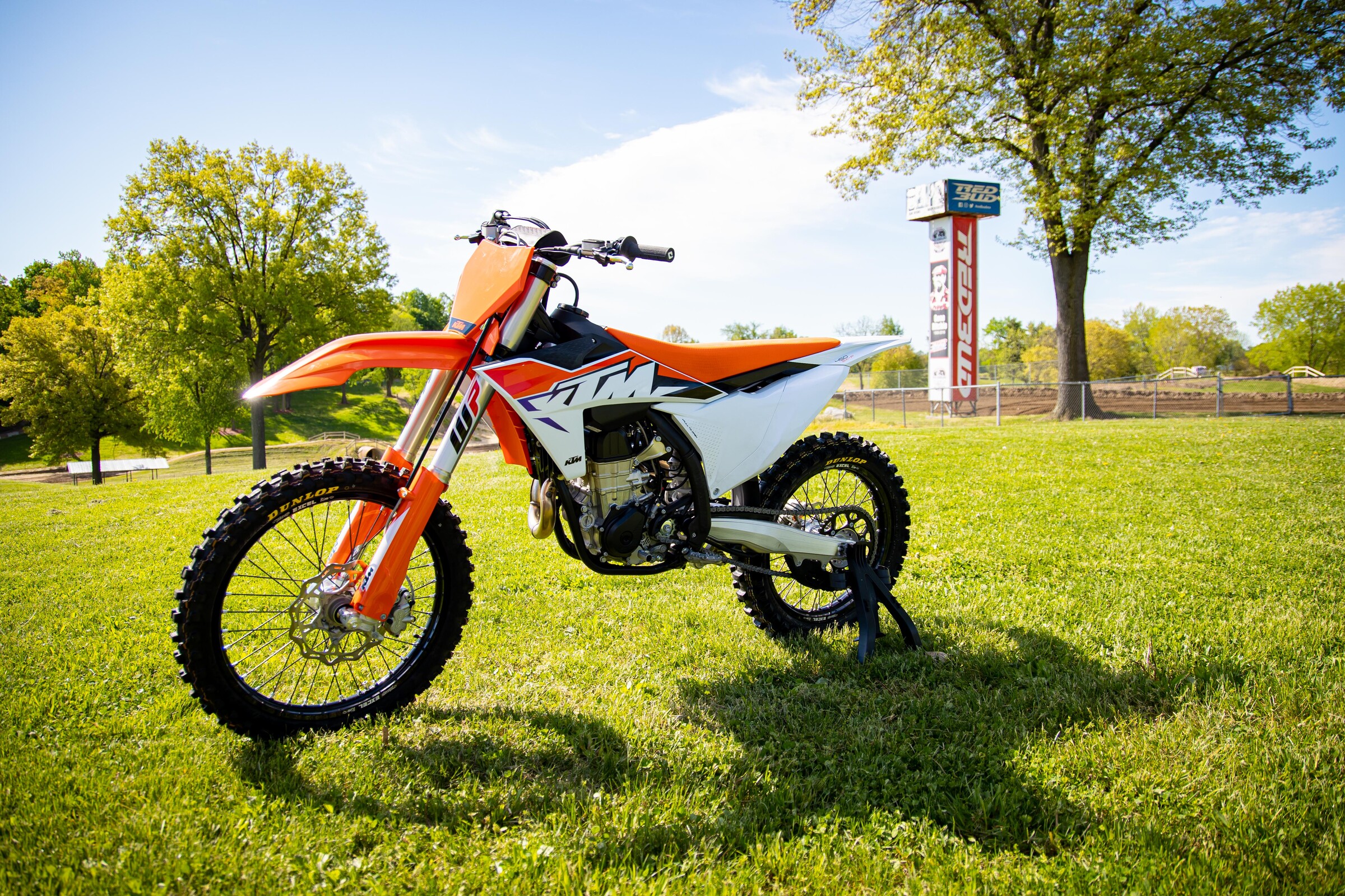 2023 KTM 450 SX-F.