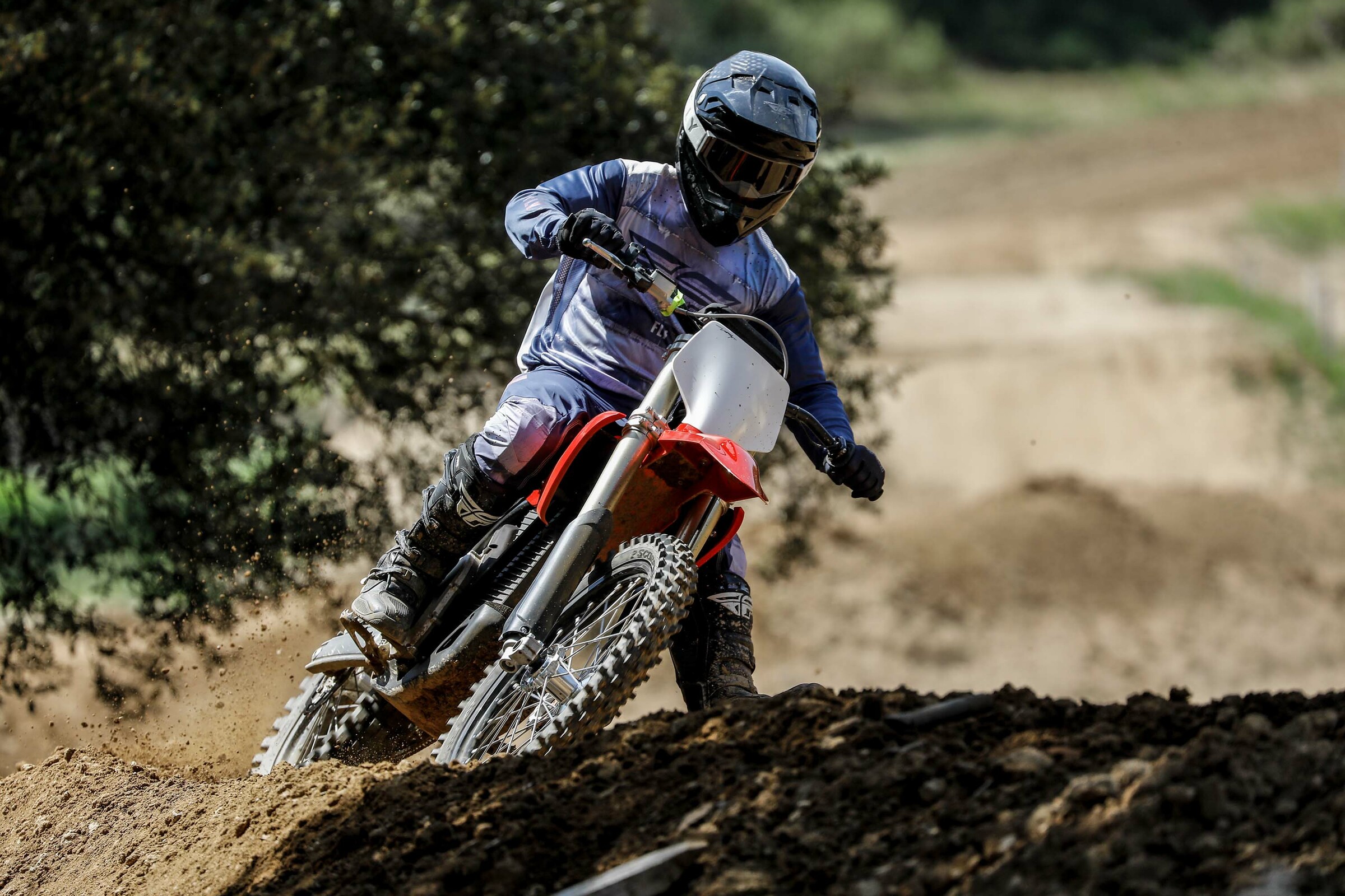 RacerX_StarkFuture_PressLaunch__I5A7010_0709