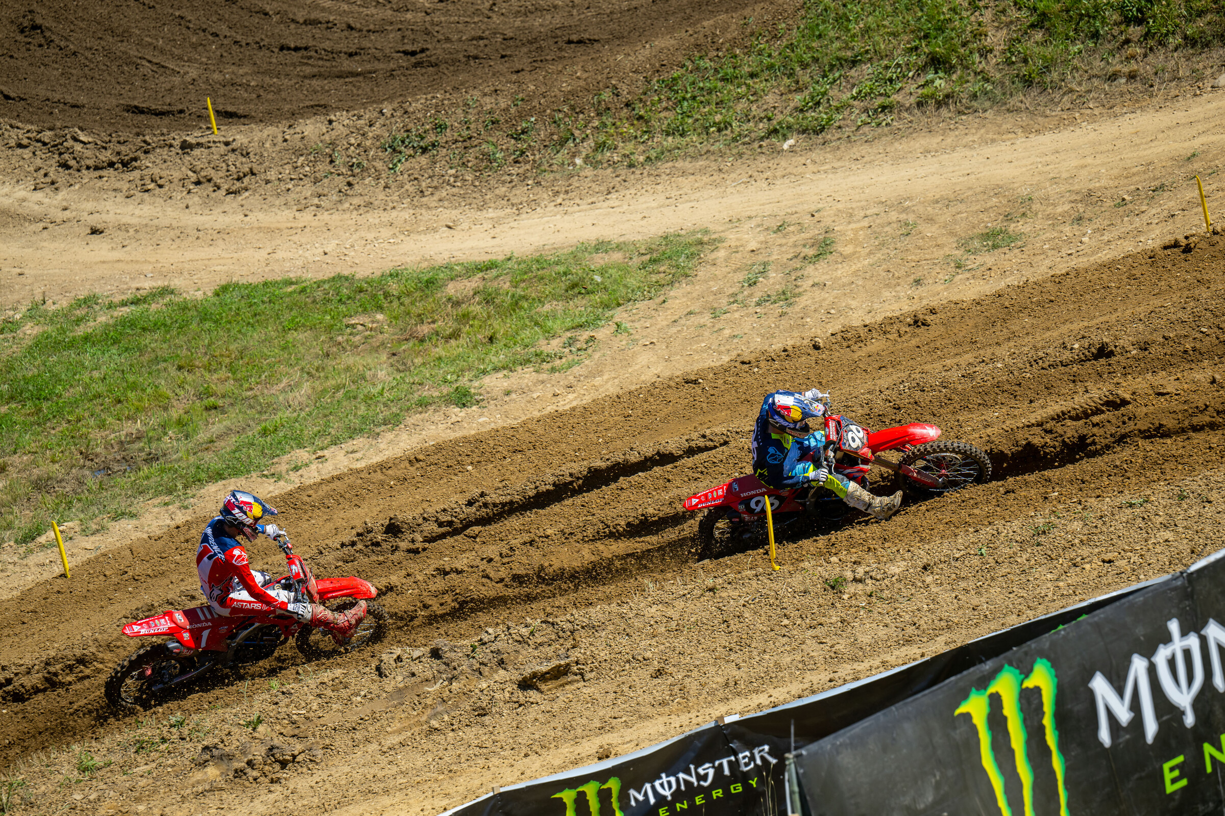 Hunter Lawrence leading his brother Jett.